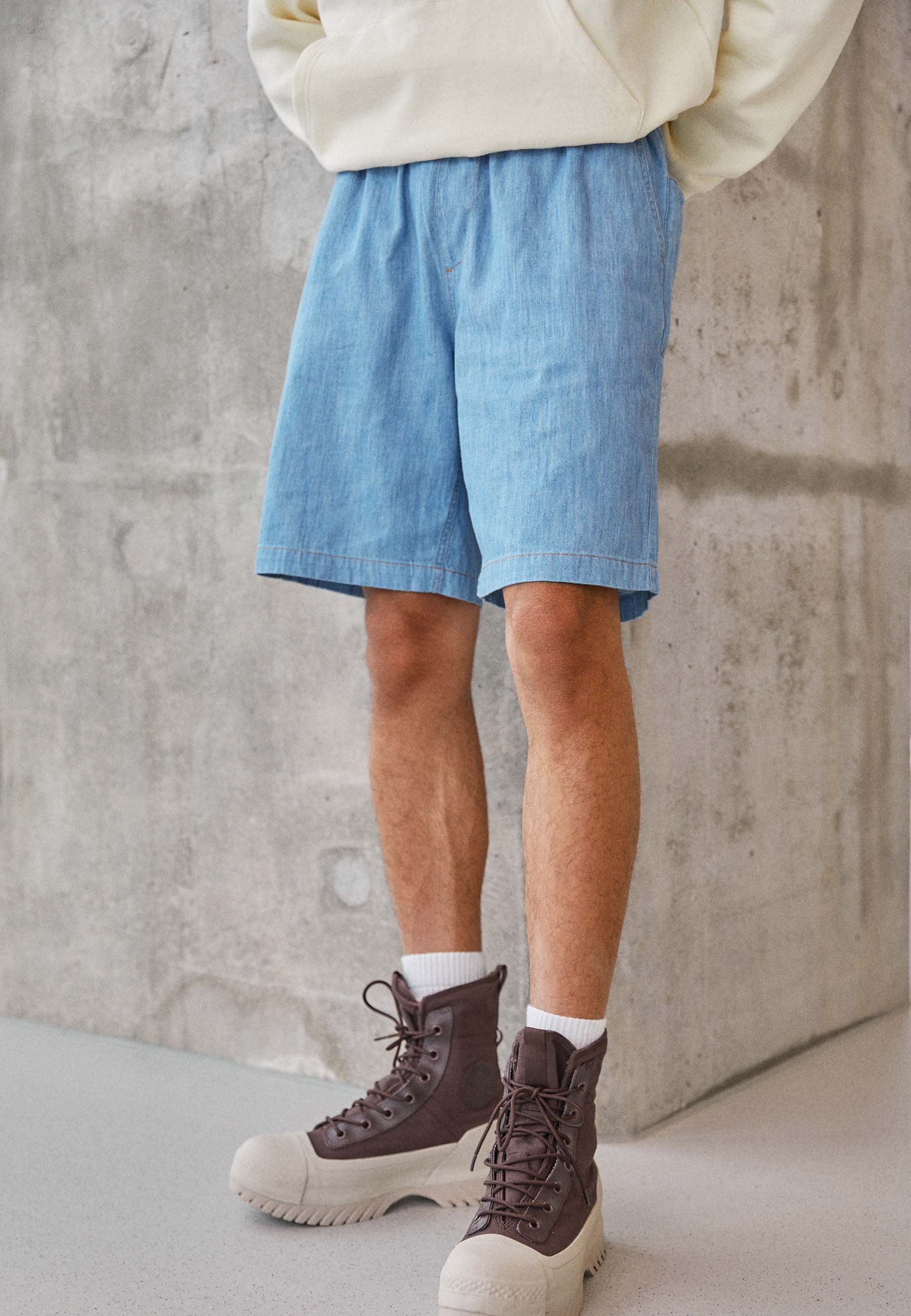 Converse UTILITY - Denim shorts - blue denim