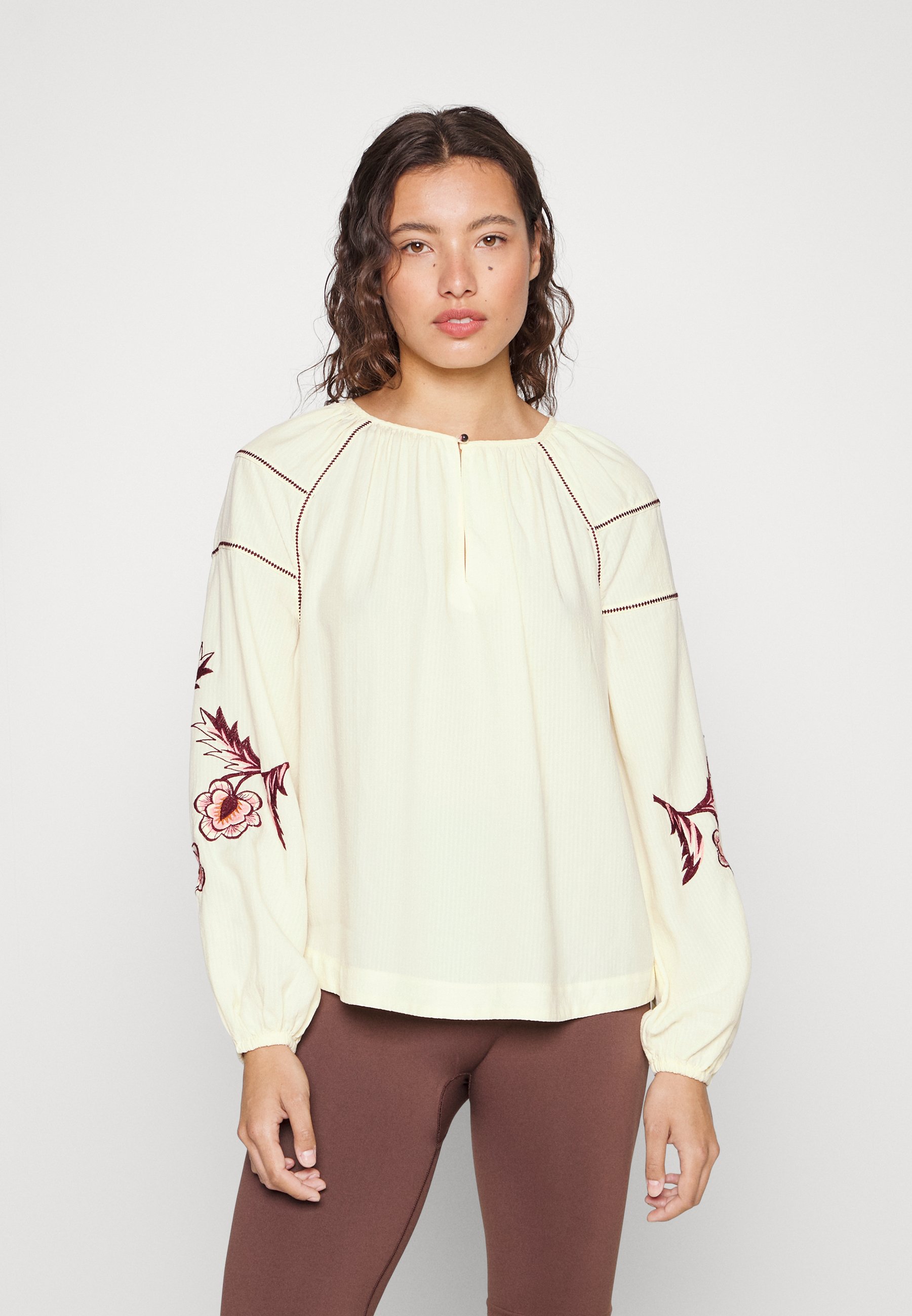 Scotch & Soda EMBROIDERY - Blouse - ecru/off-white