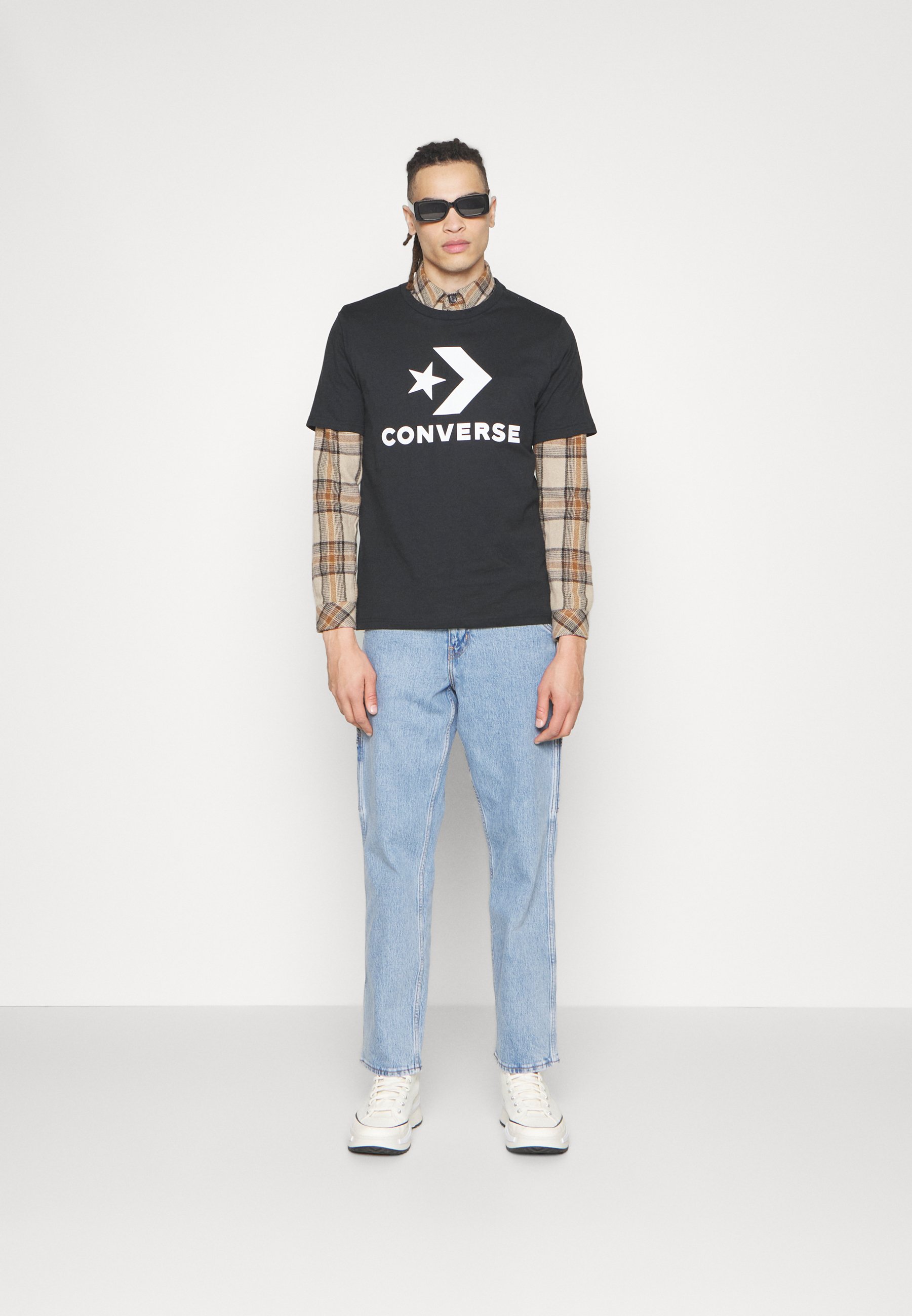 Converse GO TO STAR CHEVRON TEE UNISEX - Print T-shirt - black