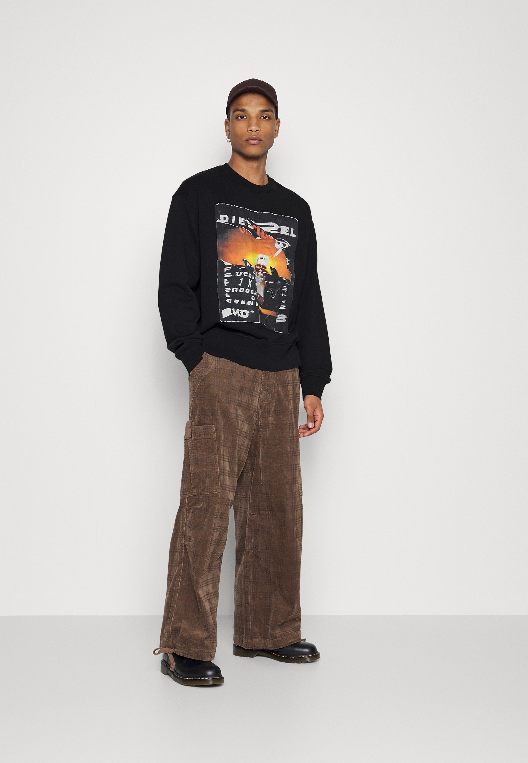 Diesel MACS POFF UNISEX - Sweatshirt - black