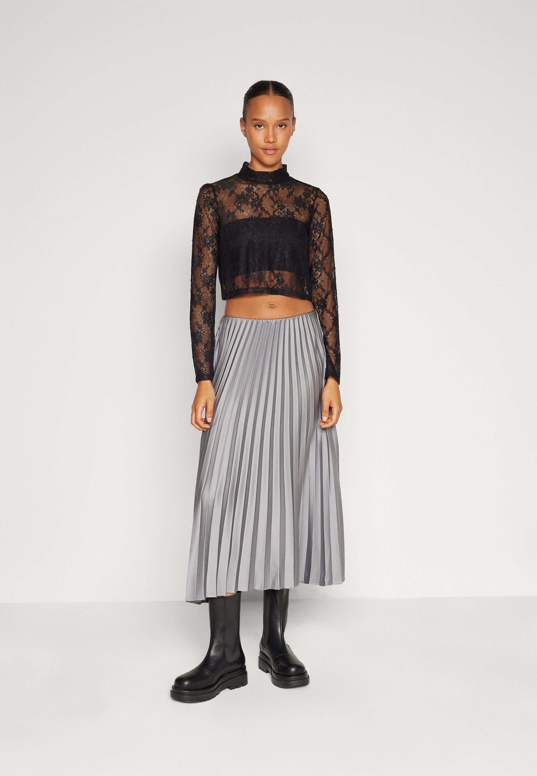 ONLY ONLHELENA HIGH NECK LACE  - Long sleeved top - black