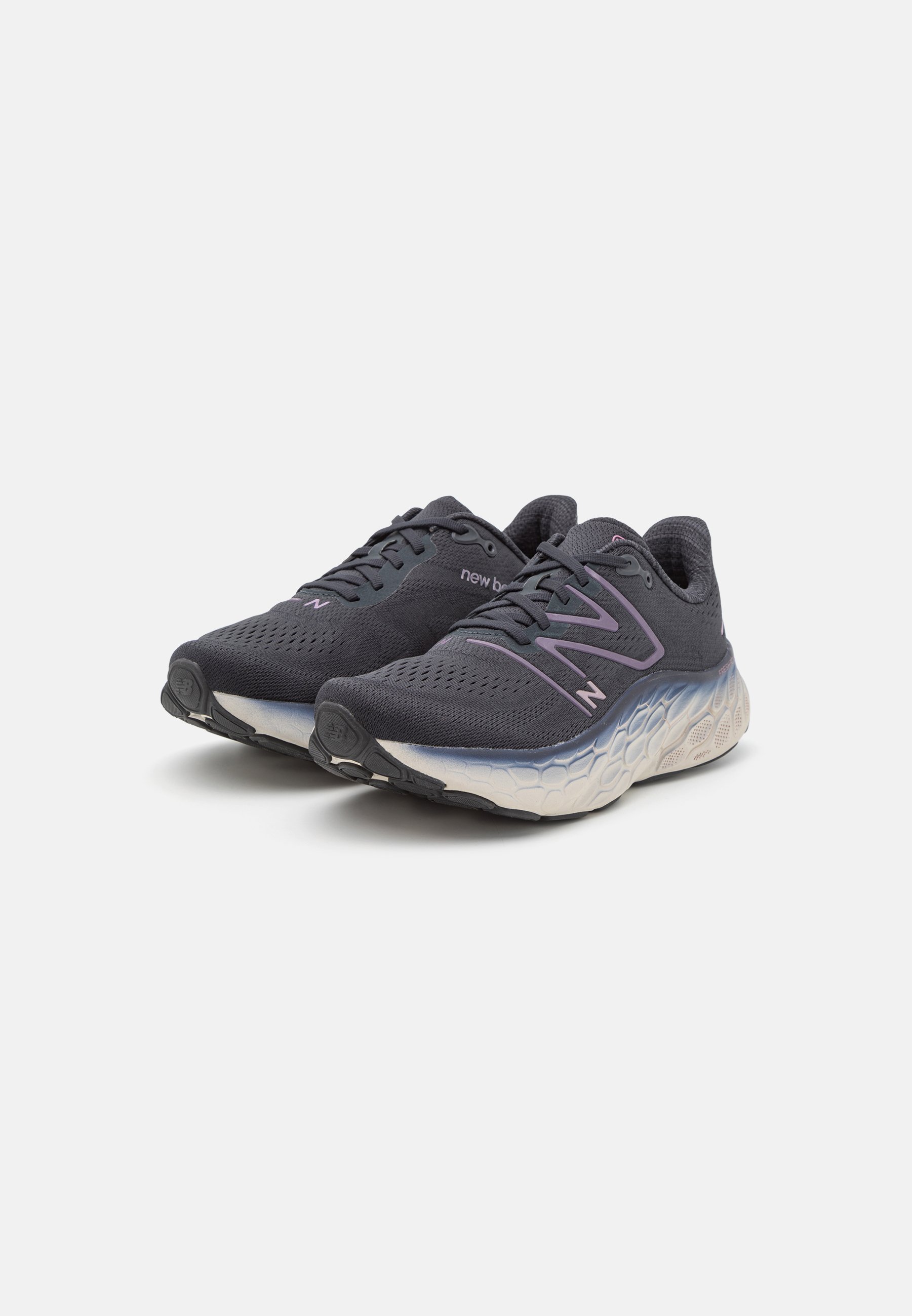 NB FRESH FOAM X MORE V4 - Neutral running shoes - phantom/pink