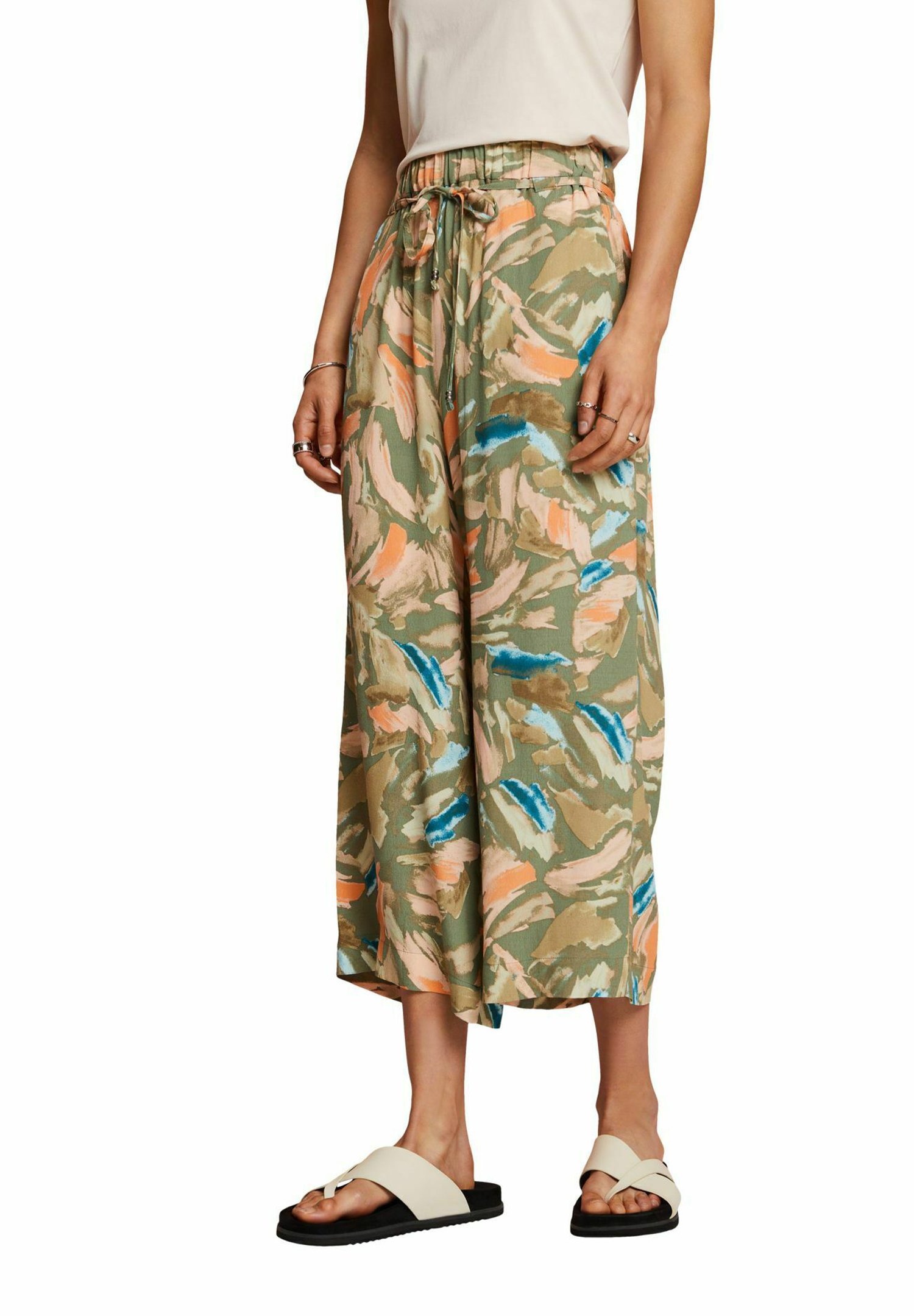 Esprit WIDE LEG RELAXED FIT - Trousers - light khaki/mottled light green