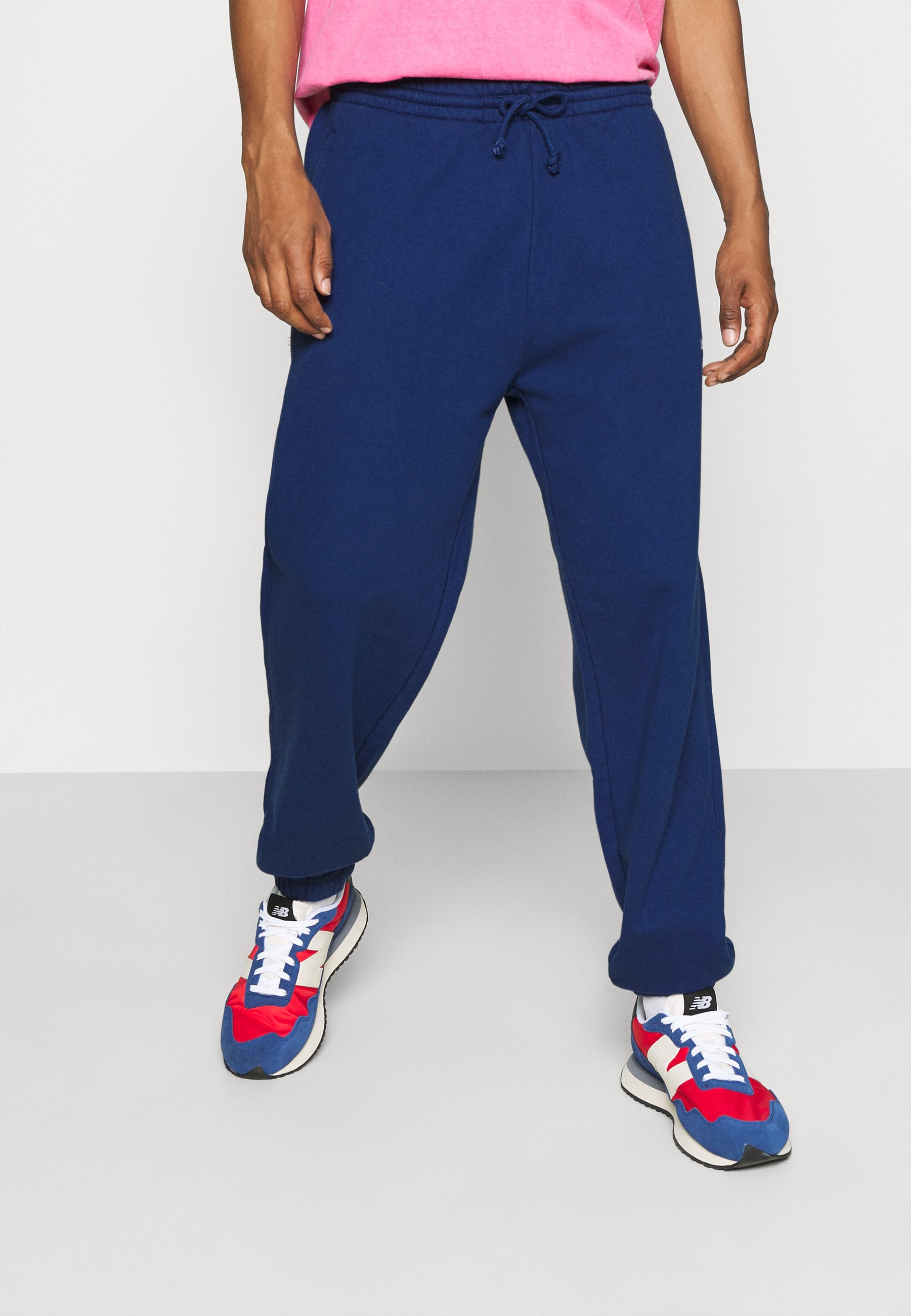 Levi's® TAB PANT - Tracksuit bottoms - navy peony/dark blue