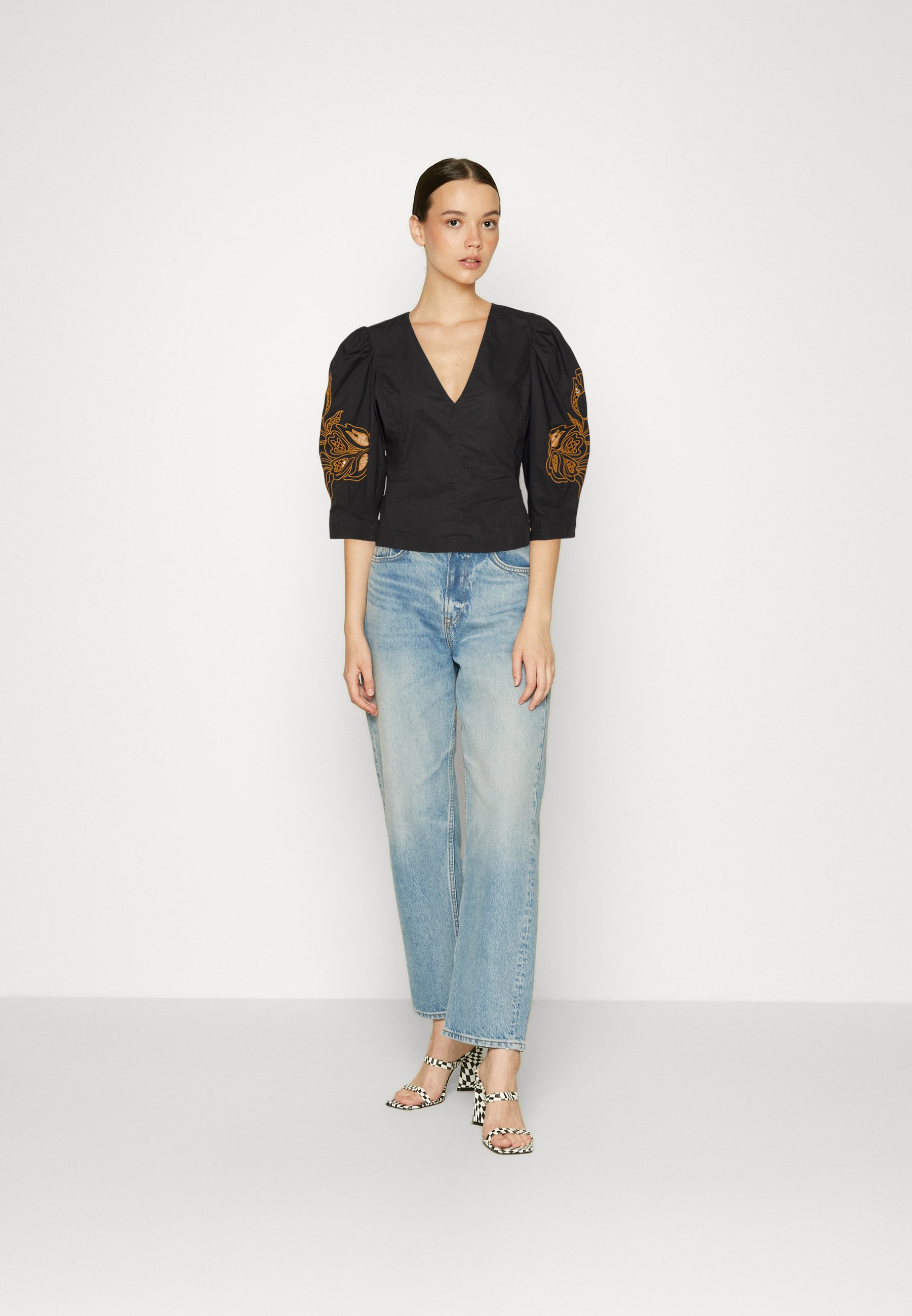 Scotch & Soda V NECK FITTED WITH BRODERIE VOLUME SLEEVE - Blouse - black