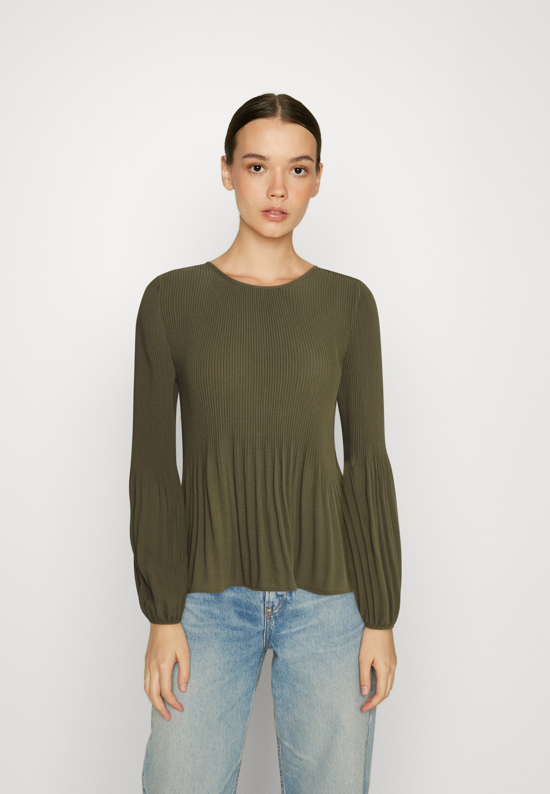 ONLY ONLMULAN PLISSE - Blouse - grape leaf/dark green