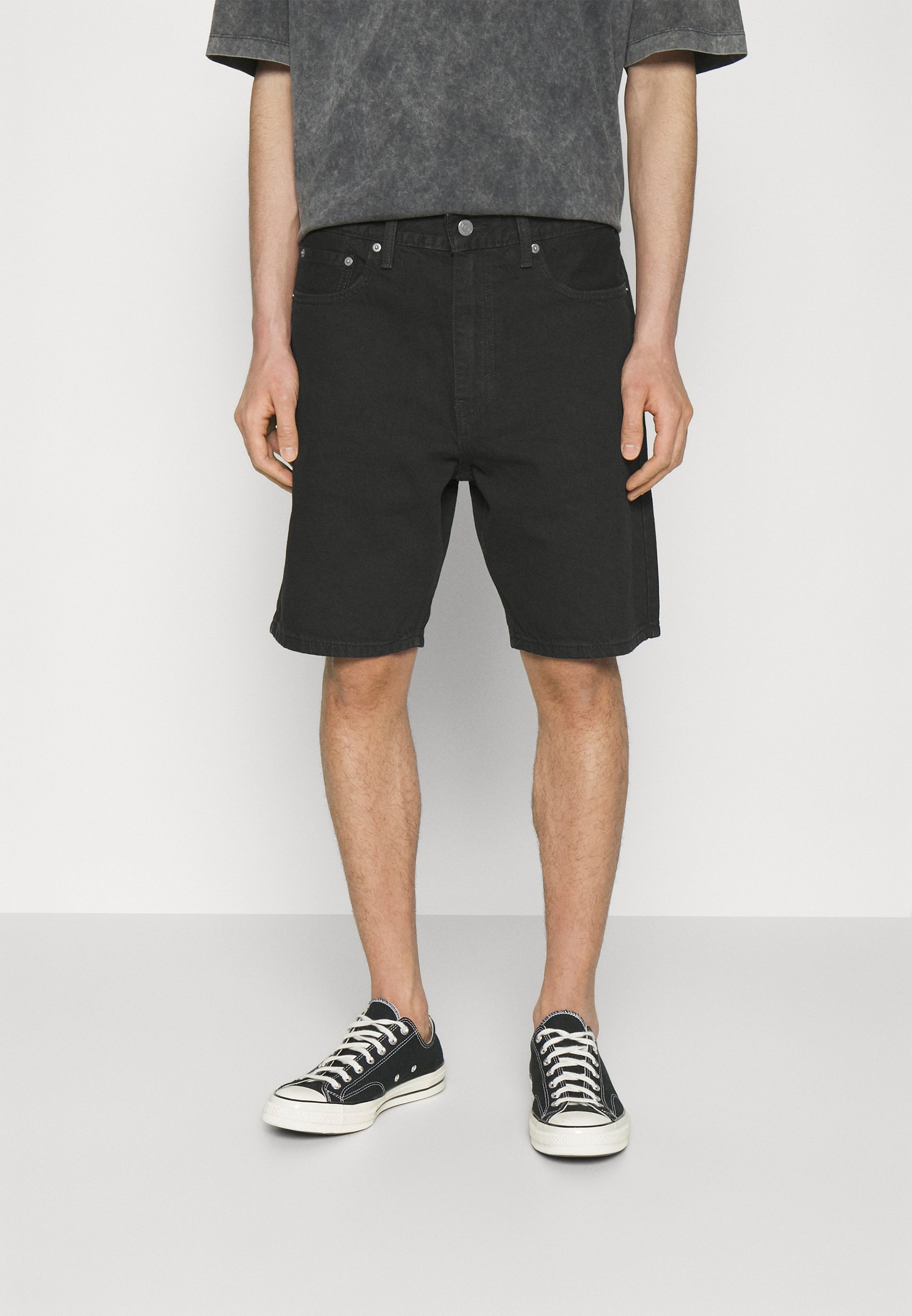 Levi's® 469 LOOSE - Denim shorts - black/black denim