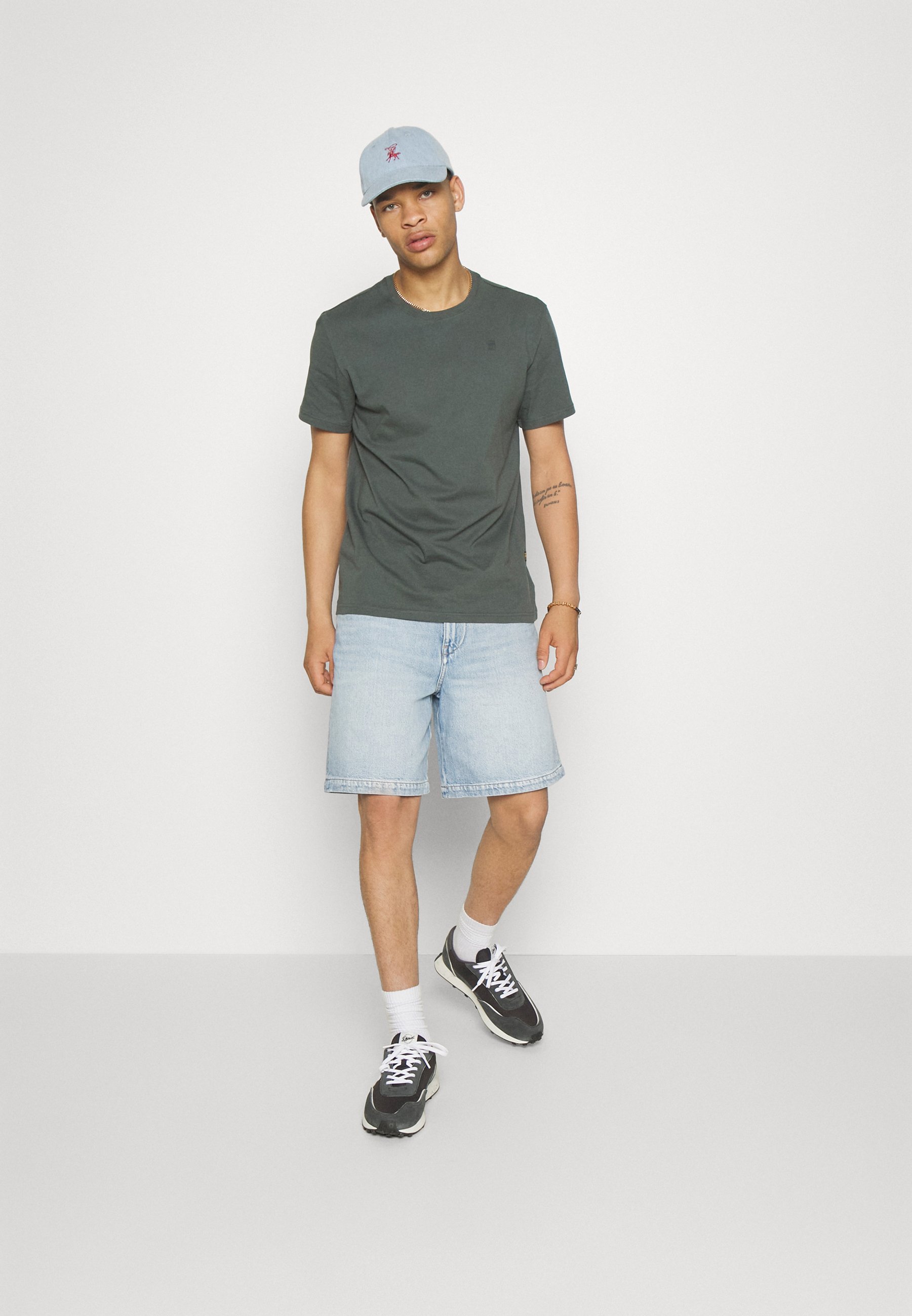 G-Star BASE - Basic T-shirt - dark grey/green