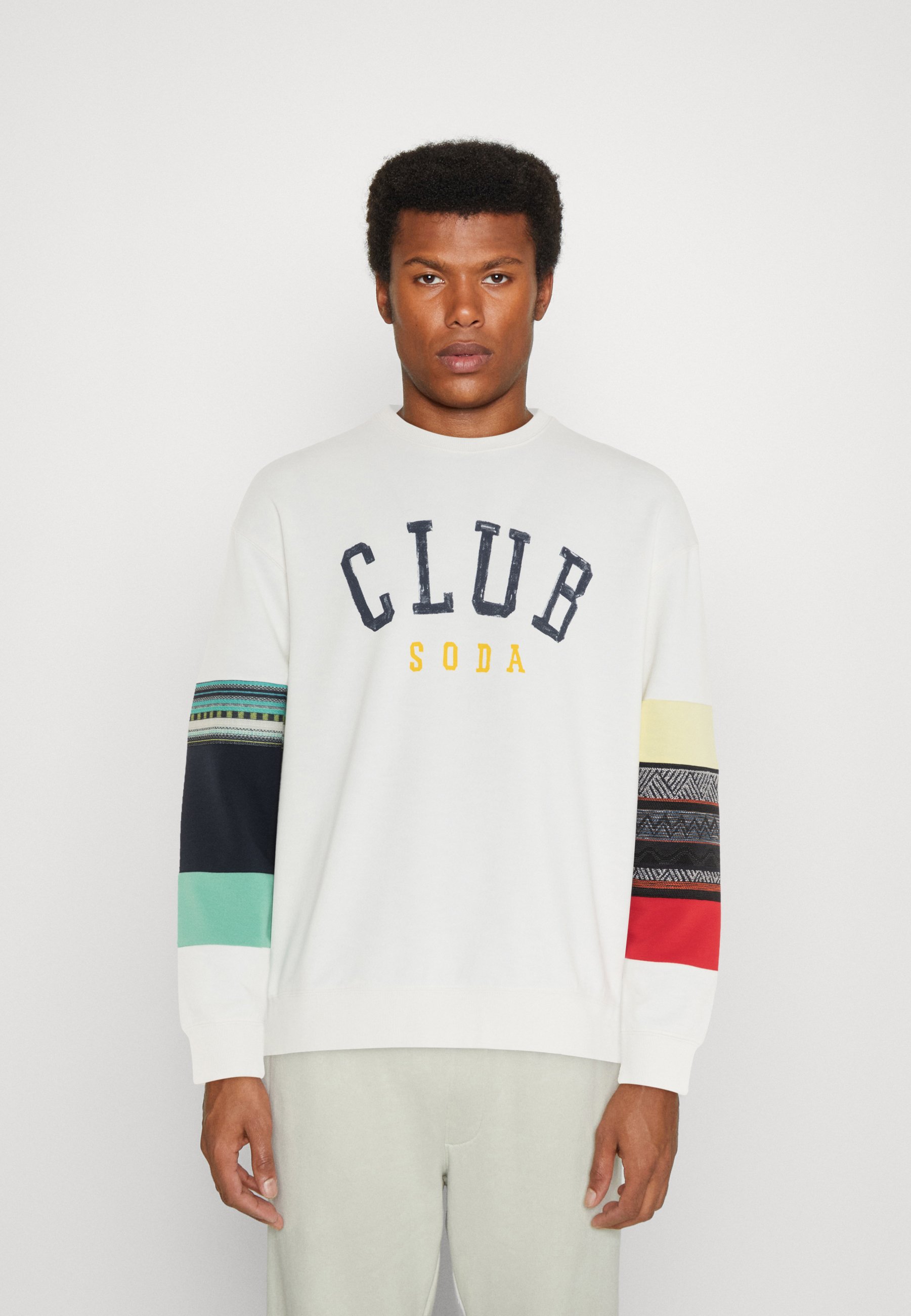 Scotch & Soda RELAXED FIT CLUB - Sweatshirt - off white/off-white