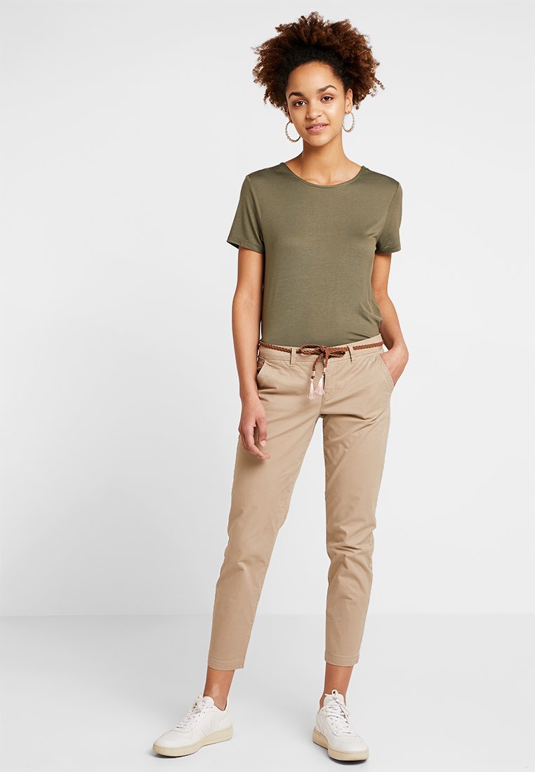 ONLY ONLEVELYN ANKLE PANT  - Chinos - silver mink/beige
