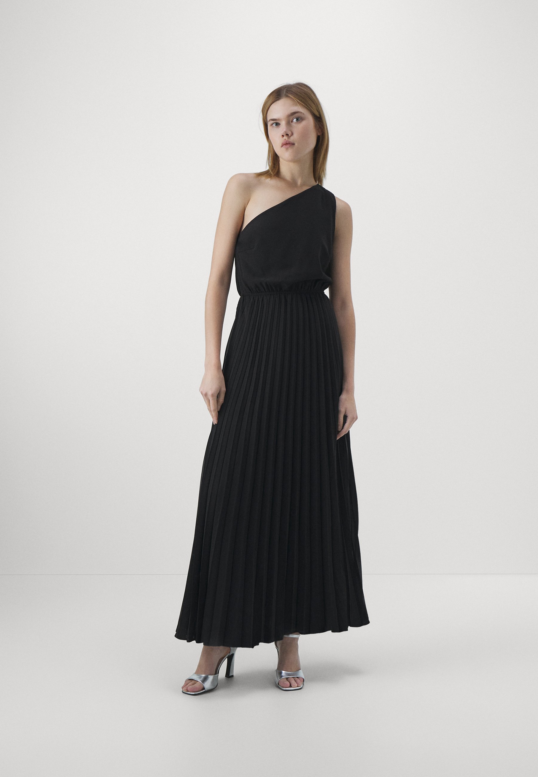 Vero Moda VMHOLLY ONE SHOLDER DRESS - Maxi dress - black