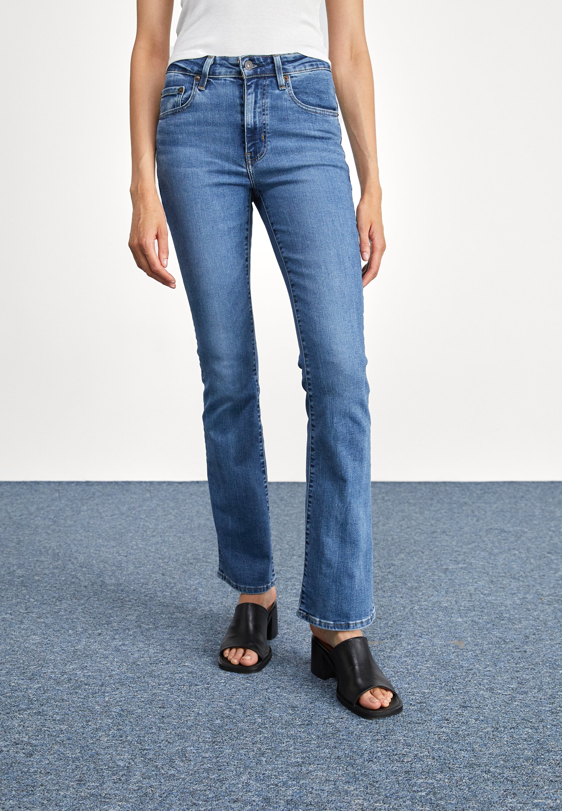 Levi's® 725™ HIGH RISE BOOTCUT - Bootcut jeans - absence of light/stone blue denim