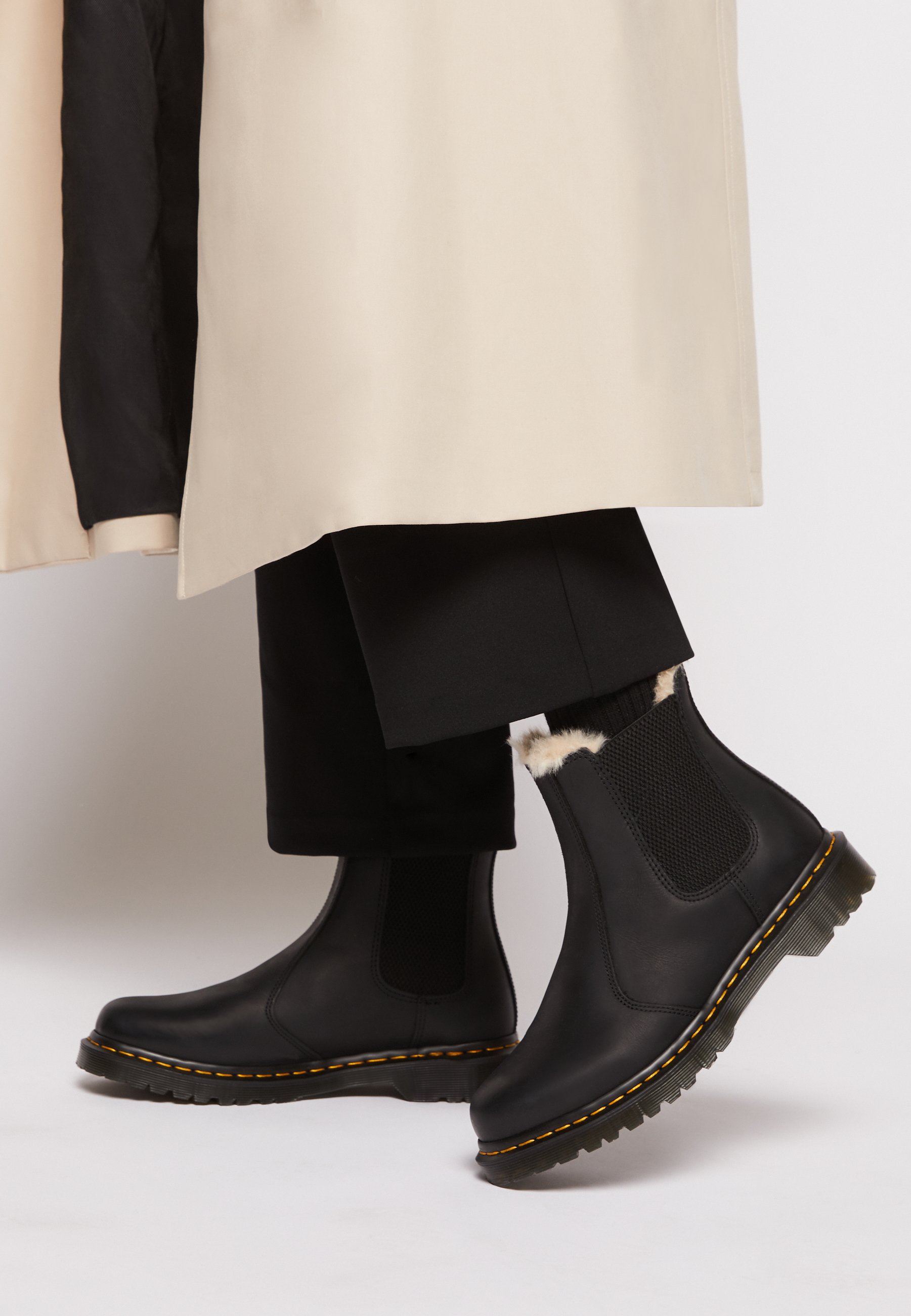 Dr. Martens 2976 LEONORE - Classic ankle boots - black