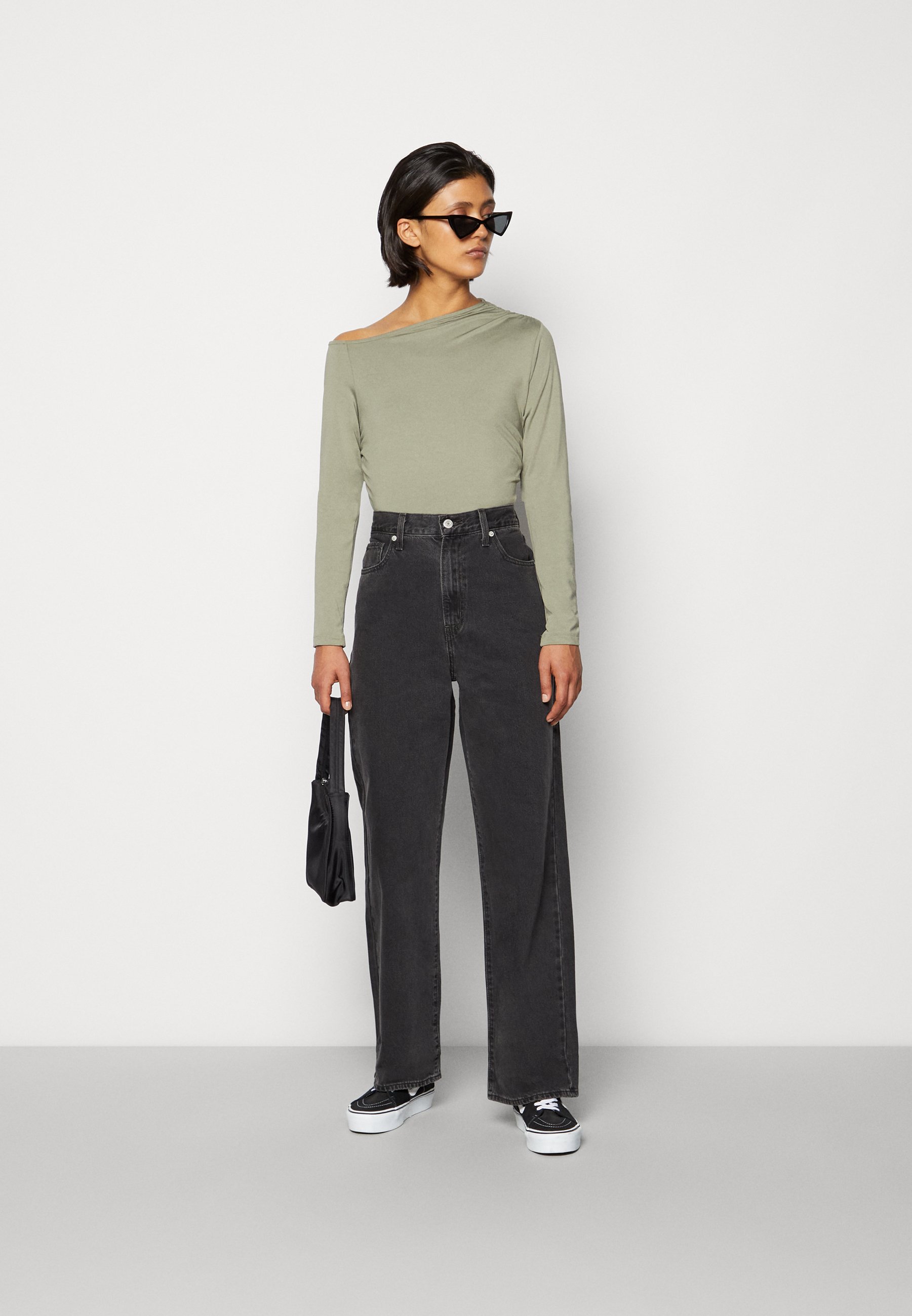 Levi's® HIGH WAISTED STRAIGHT - Straight leg jeans - breathe in/black