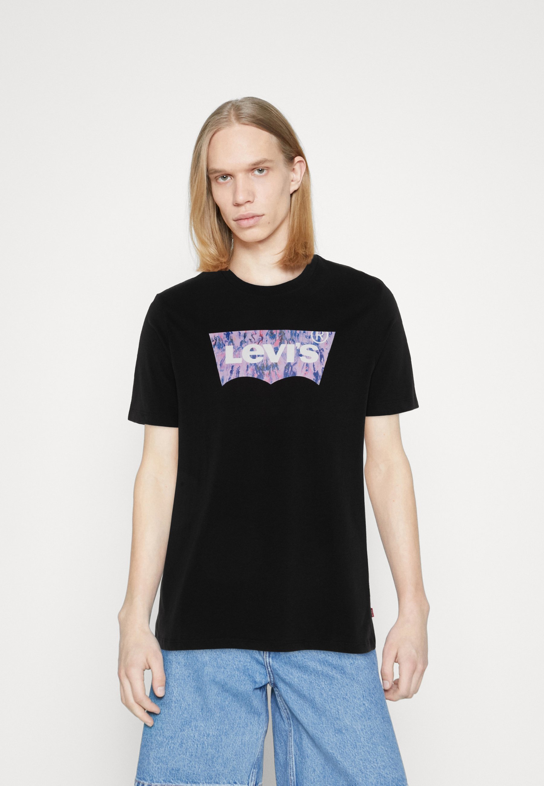 Levi's® GRAPHIC CREWNECK TEE - Print T-shirt - watercolor/black