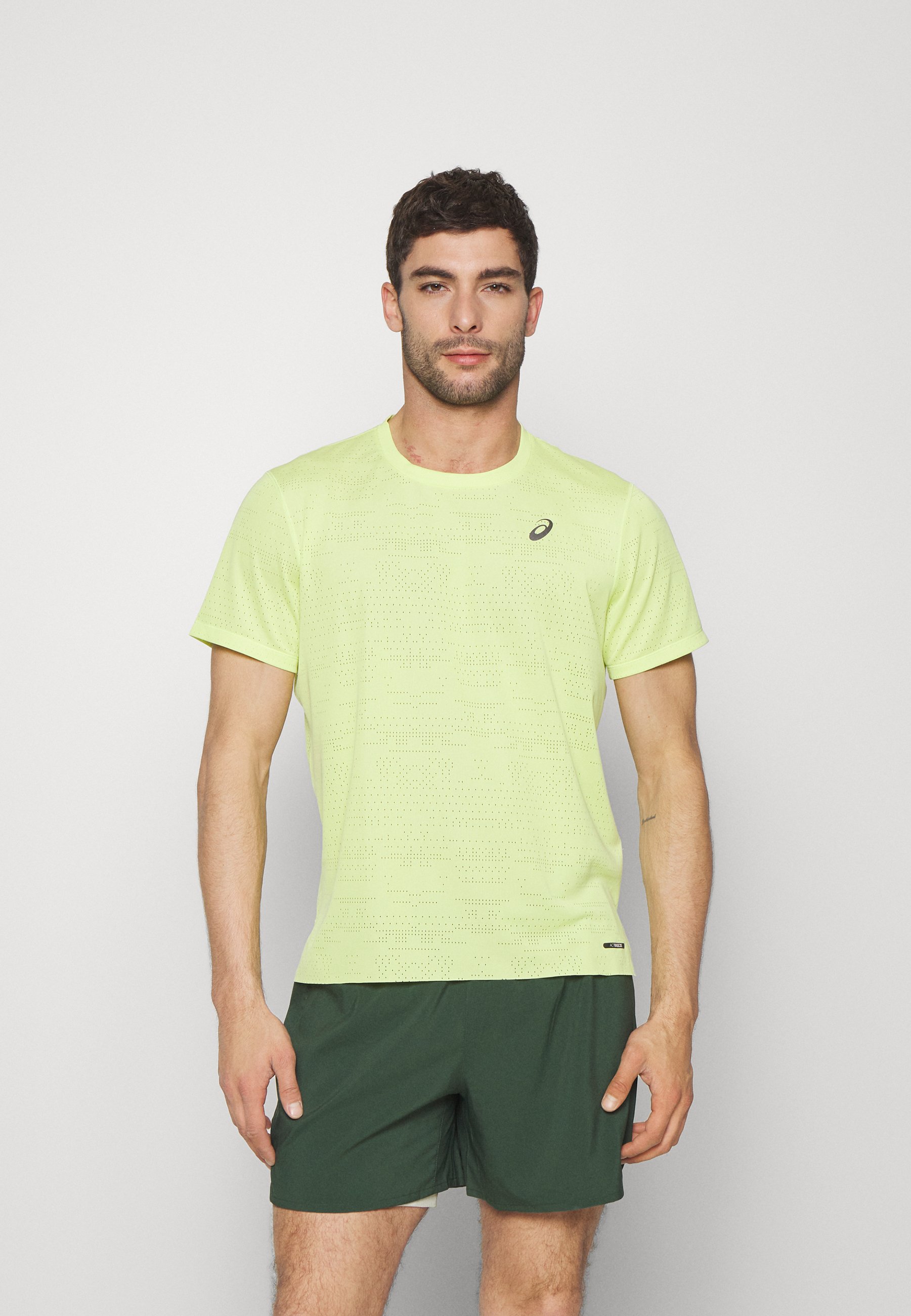 ASICS VENTILATE ACTIBREEZE - Sports T-shirt - glow yellow/yellow