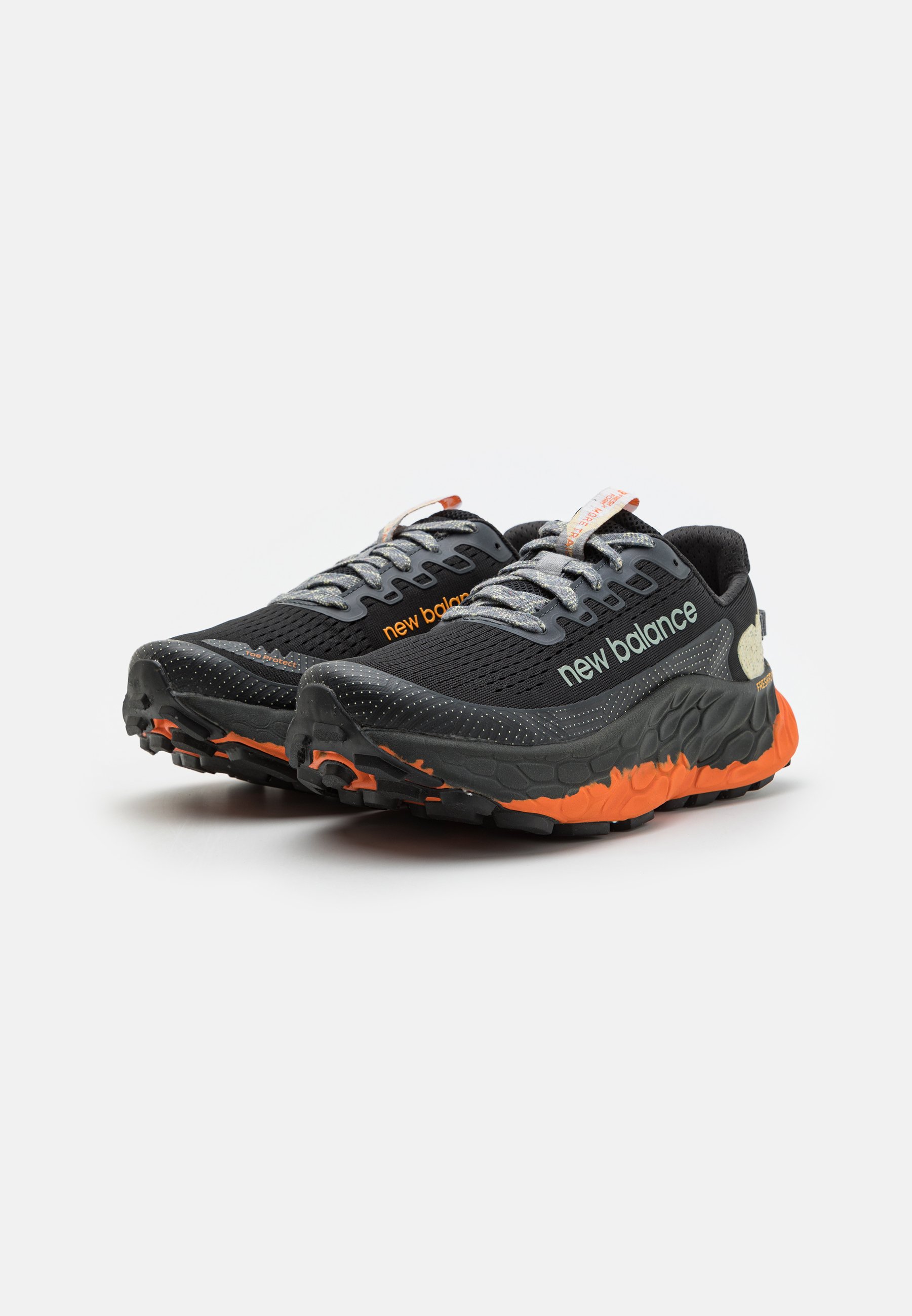 NB FRESH FOAM X MORE TRAIL V3 - Trail running shoes - black