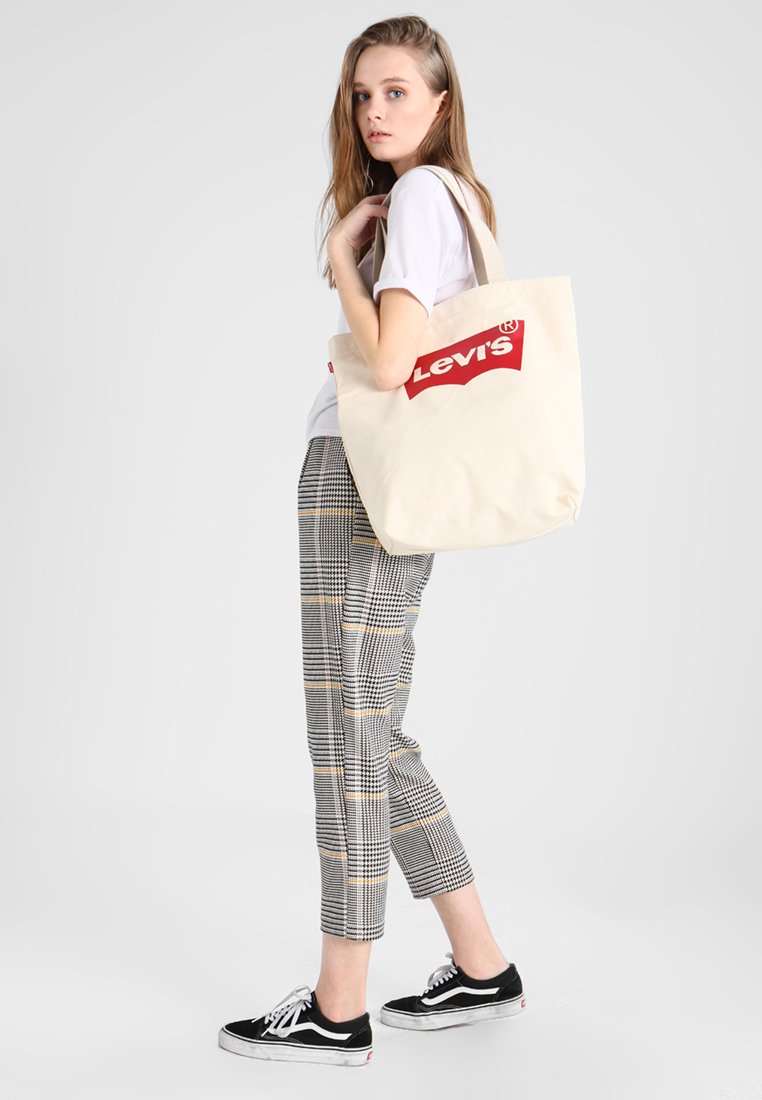 Levi's® BATWING TOTE - Tote bag - ecru/off-white