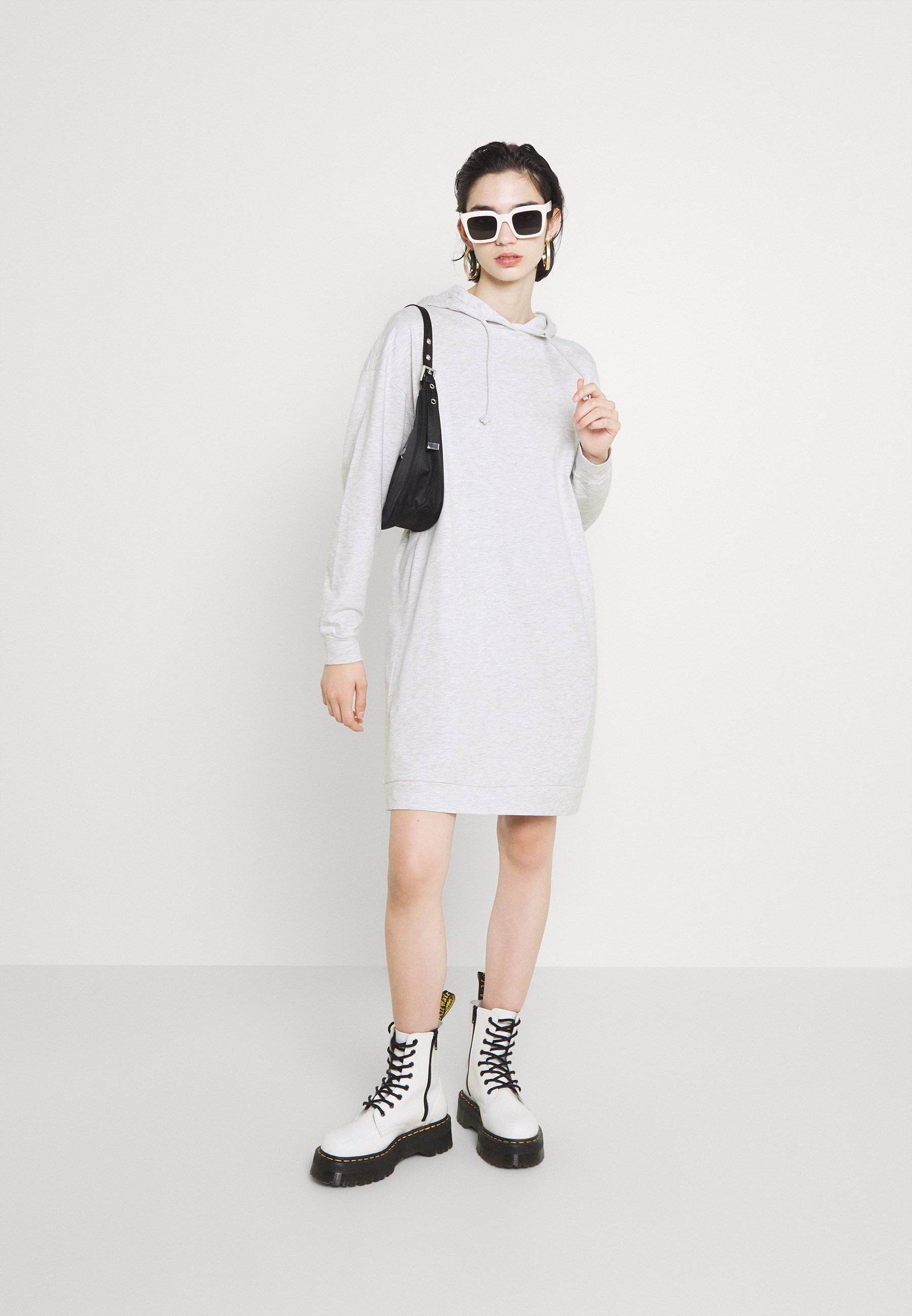 Vero Moda VMOCTAVIALS HOODIE DRESS - Day dress - light grey/mottled light grey