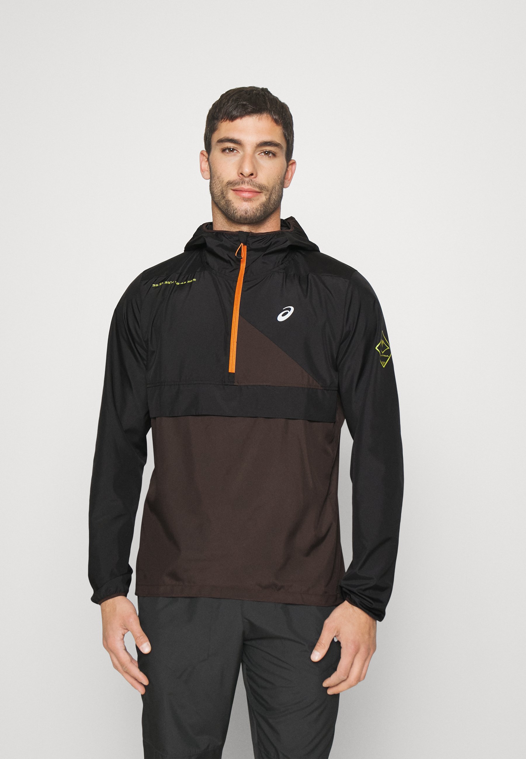 ASICS FUJITRAIL ANORAK - Windbreaker - dark auburn/antique red/dark brown