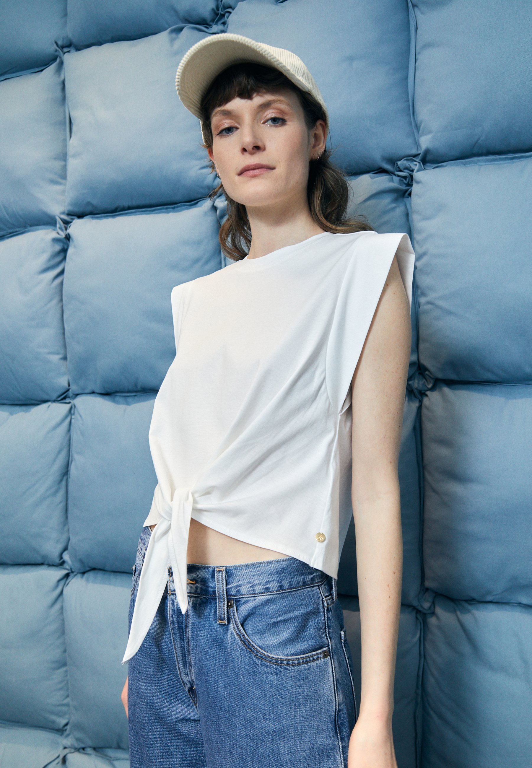 Scotch & Soda KNOTTED - Print T-shirt - white