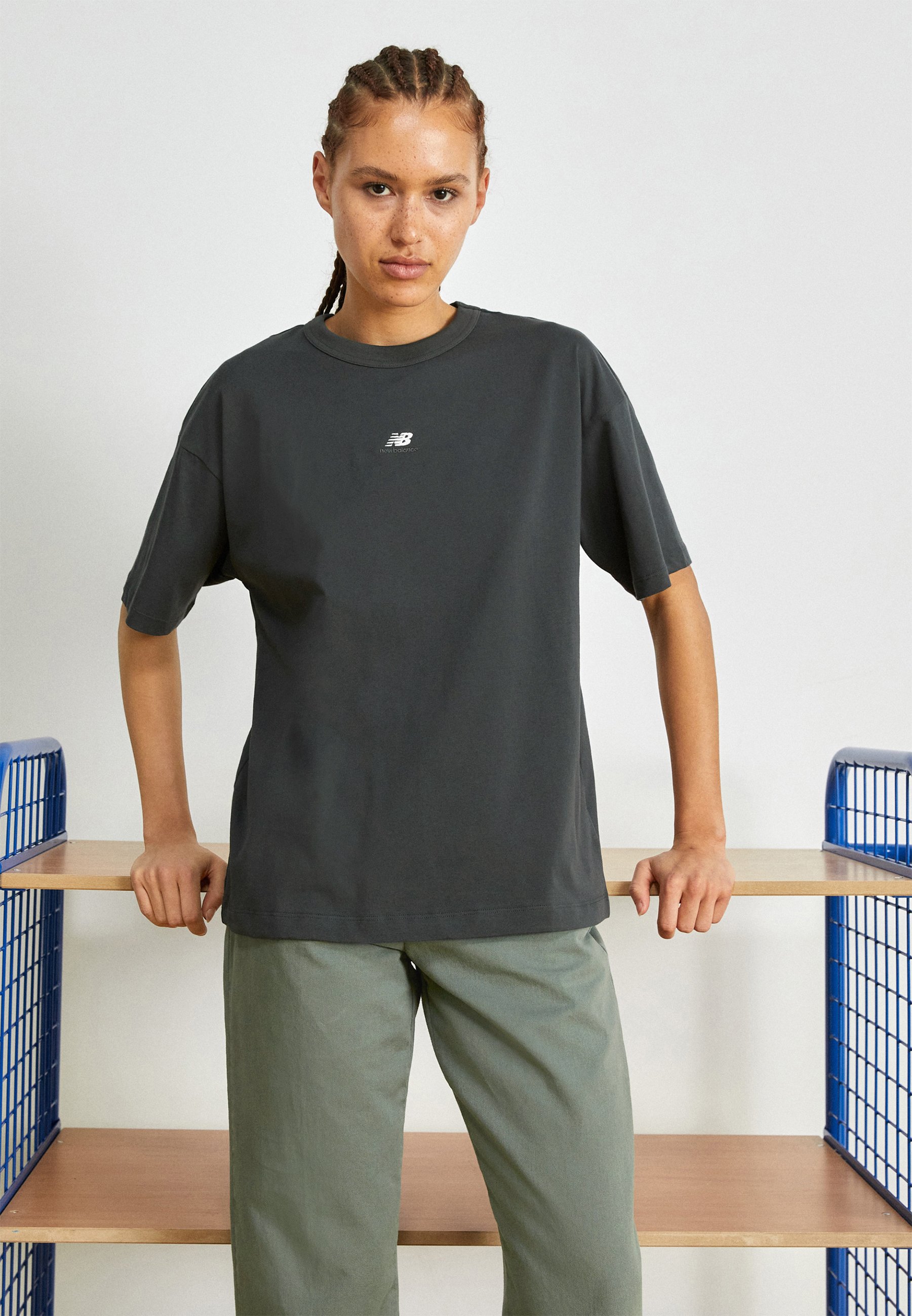 NB ATHLETICS OVERSIZED - Basic T-shirt - black