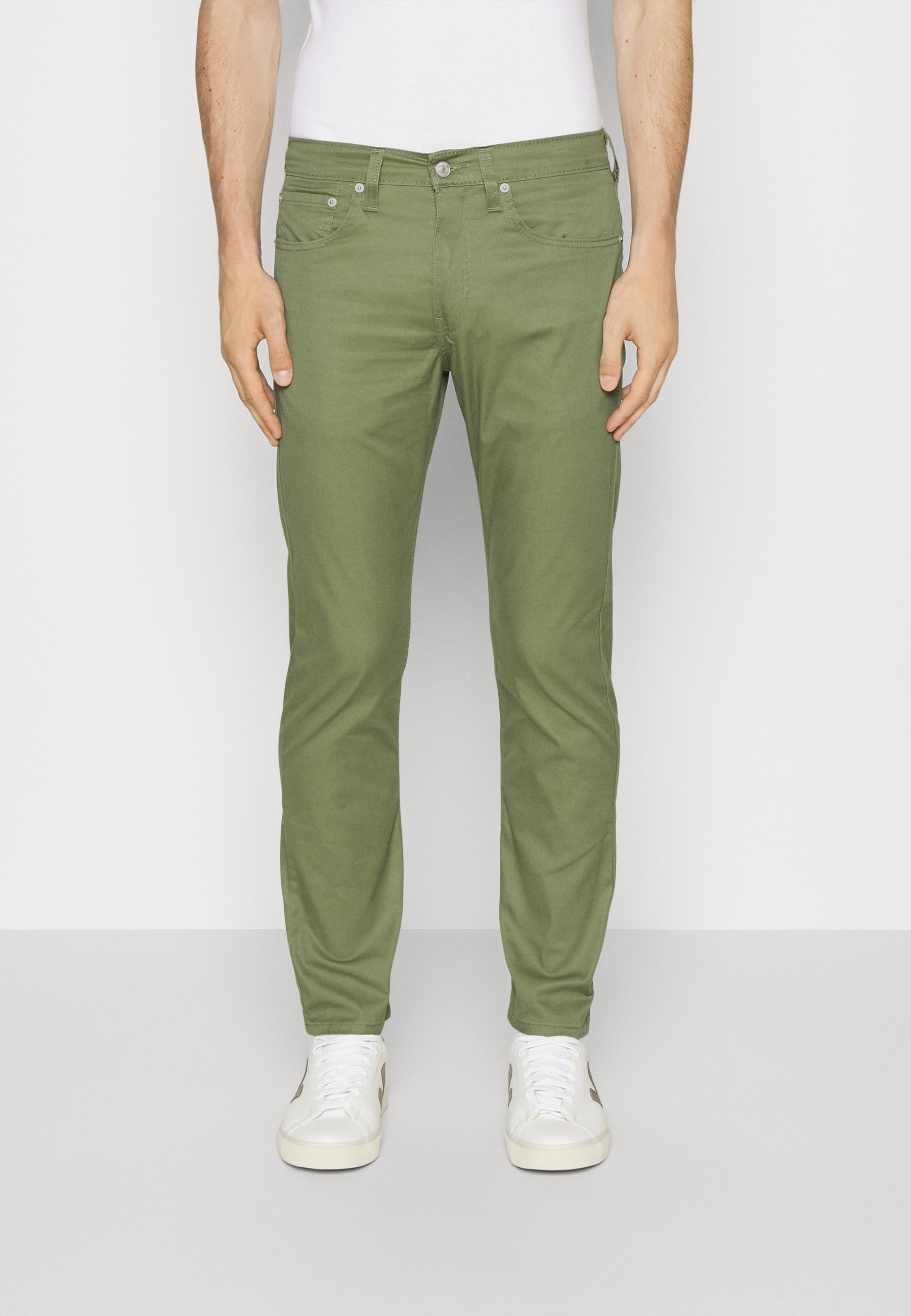 Levi's® 502™ TAPER - Jeans Tapered Fit - Green/olive
