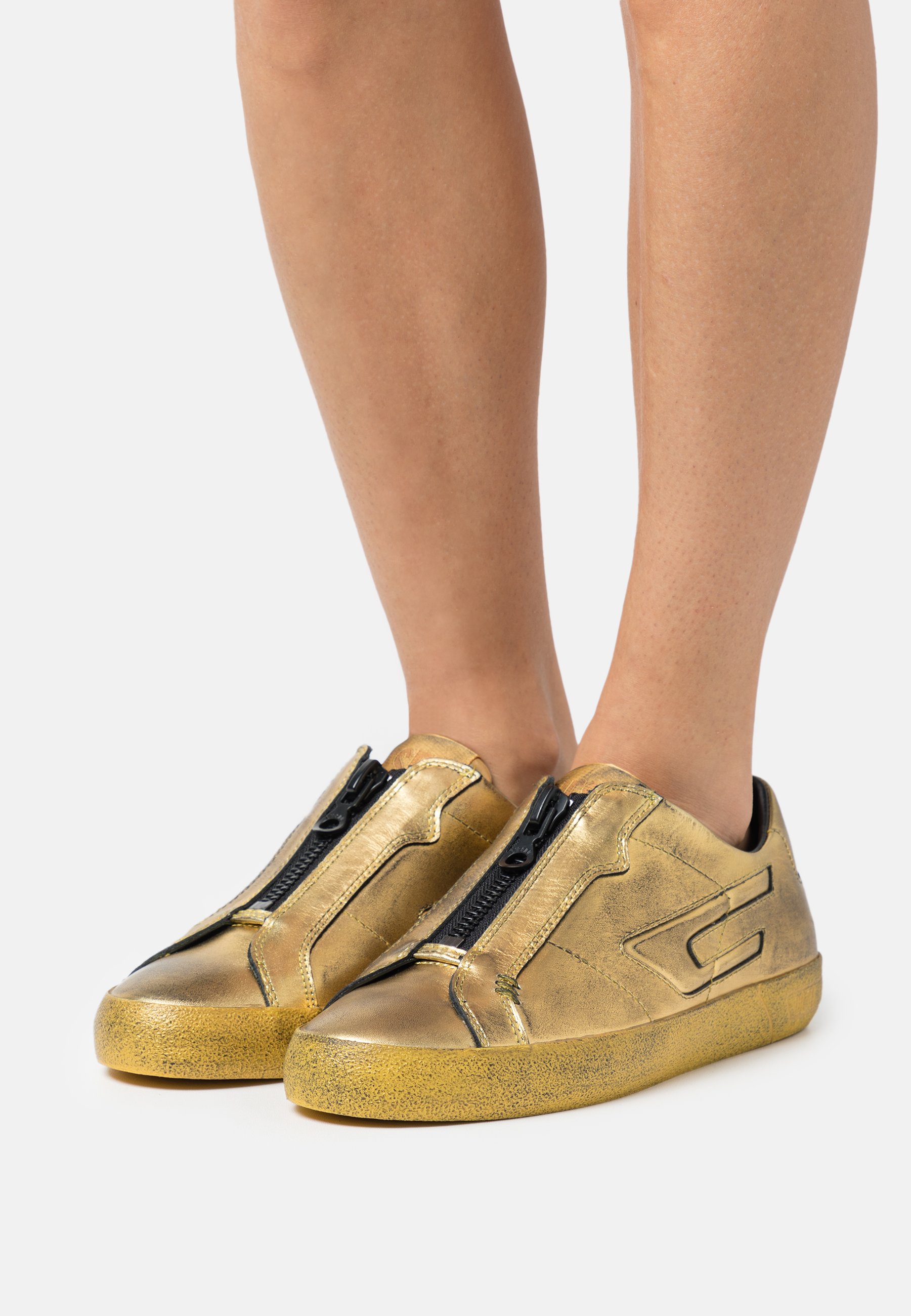 Diesel S-LEROJI ZIP LOW W - Trainers - gold/gold-coloured