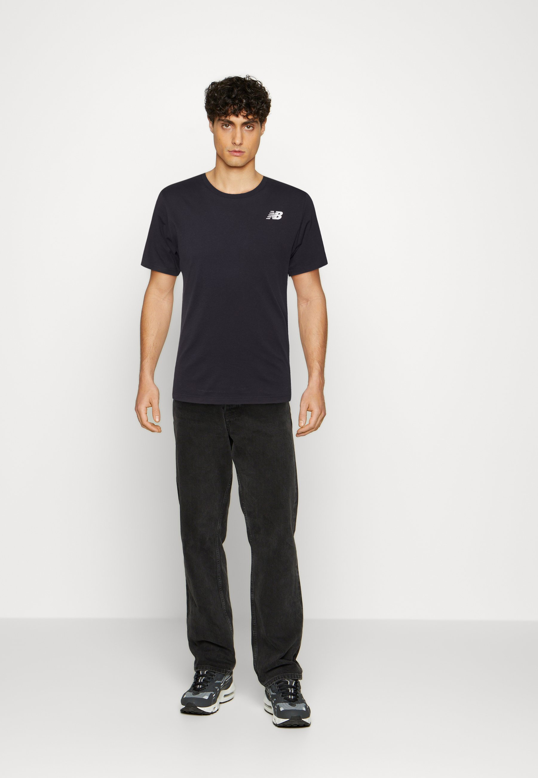 NB CLASSIC ARCH TEE - Print T-shirt - black