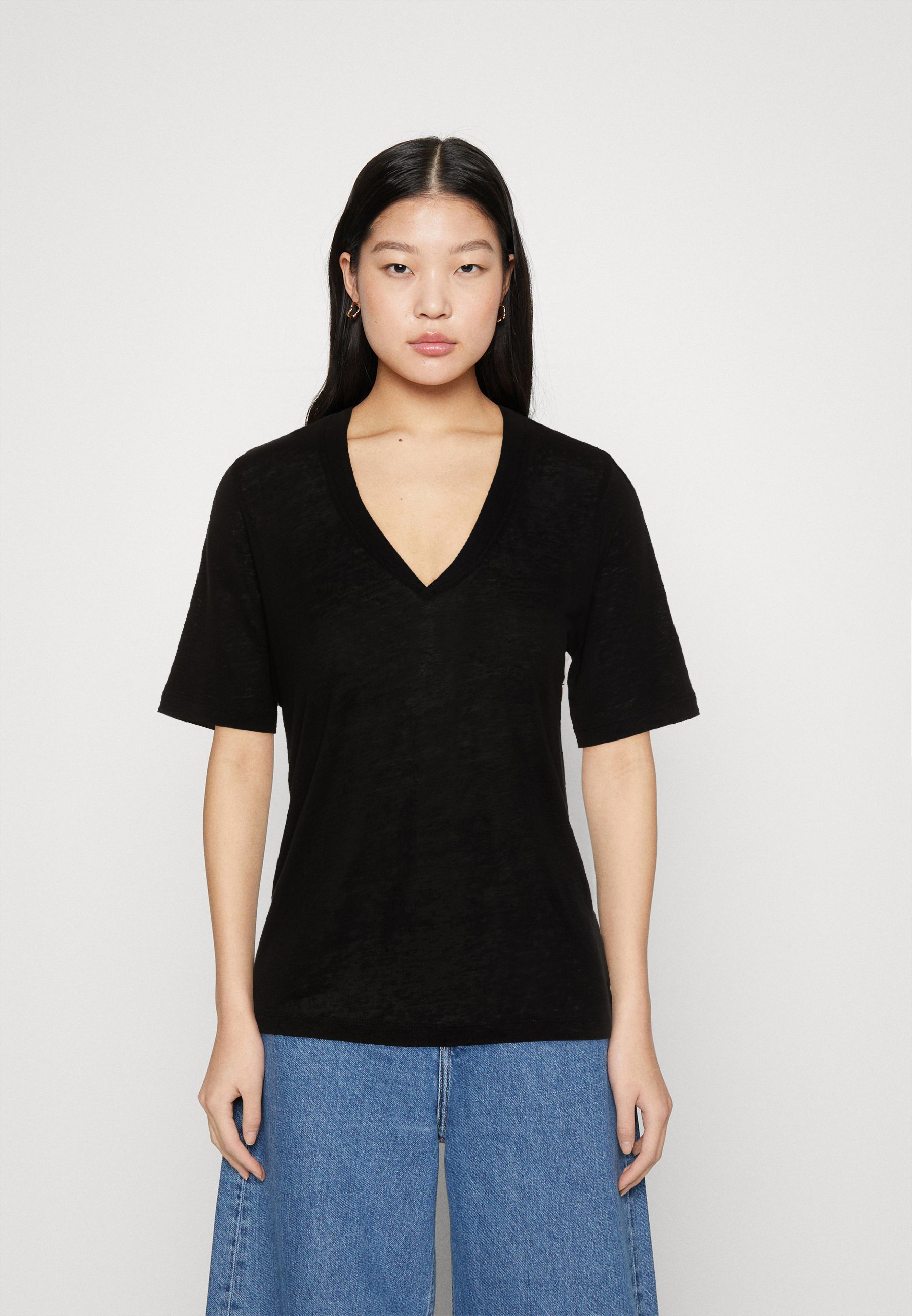 Scotch & Soda SOFT V NECK - Print T-shirt - black