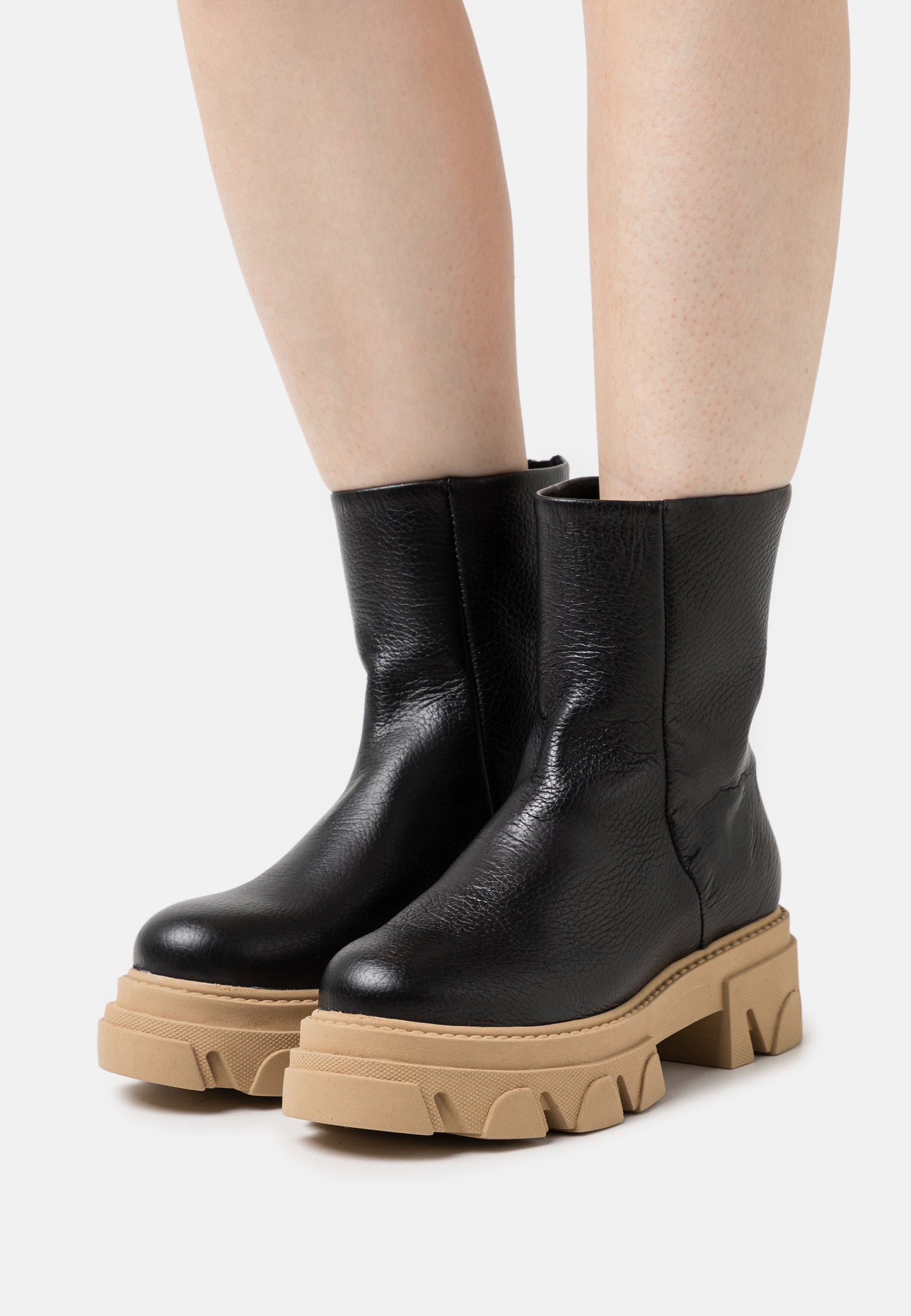 Steve Madden MARYANN - Platform ankle boots - black