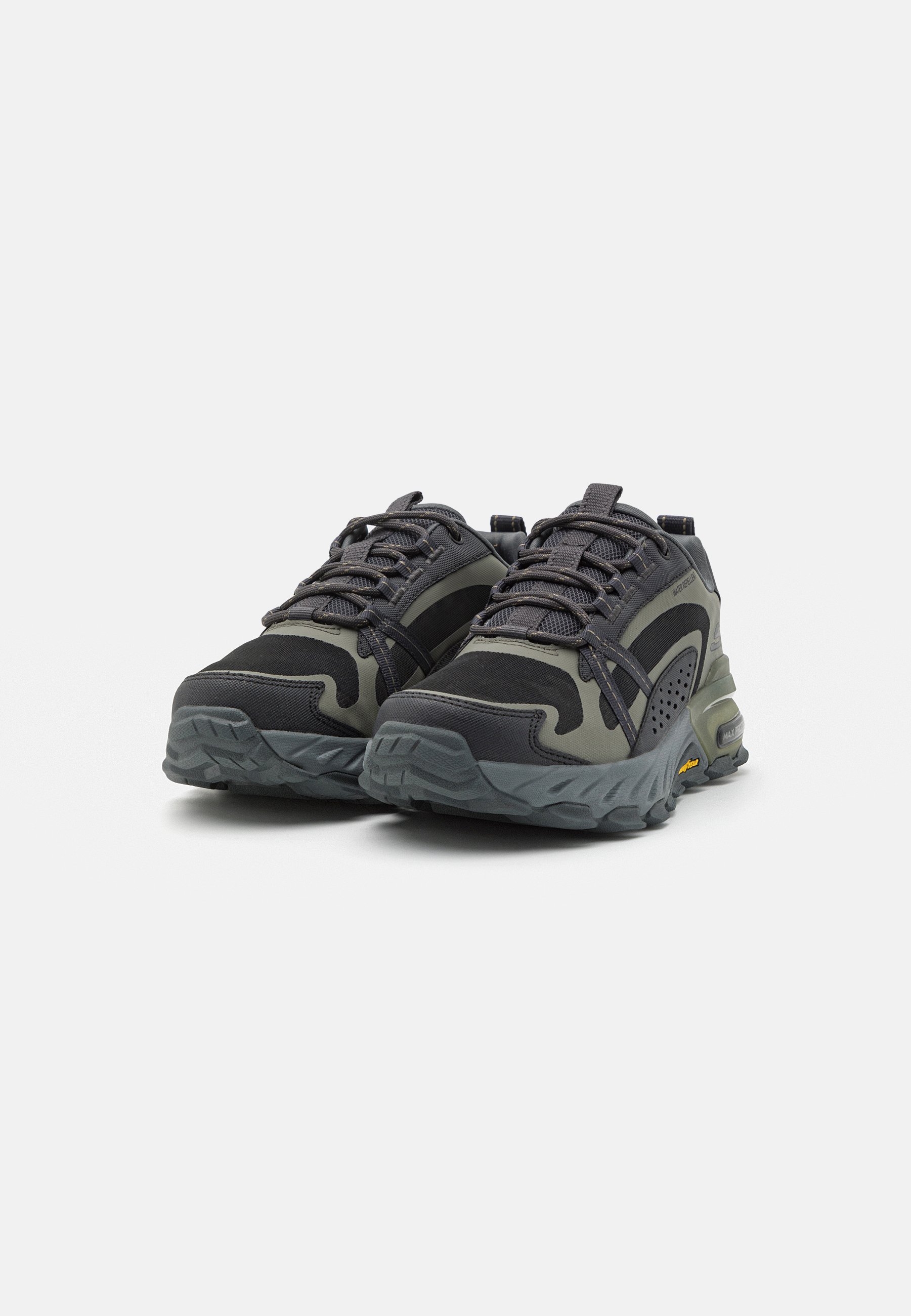 Skechers MAX PROTECT - Trainers - green