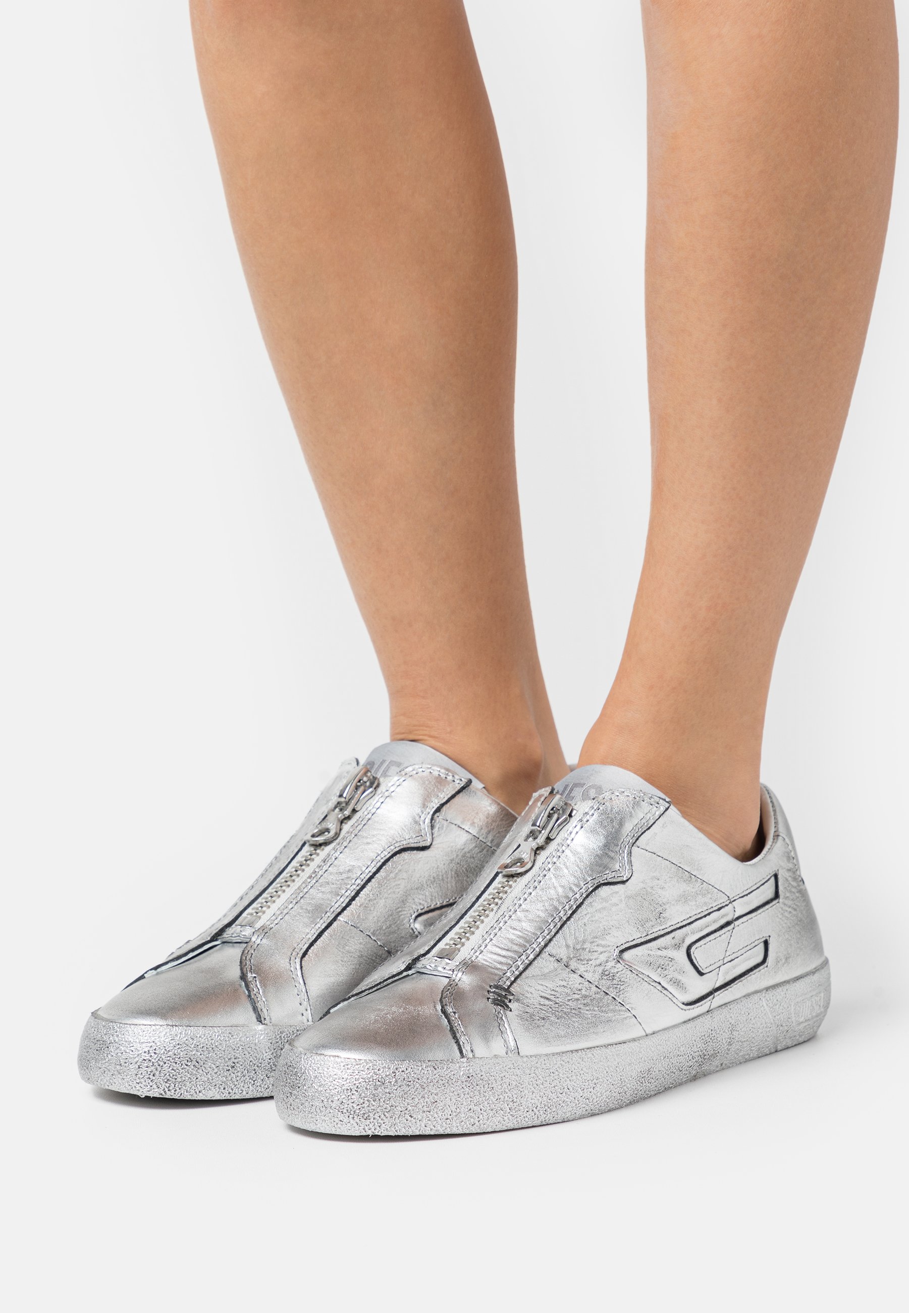 Diesel S-LEROJI ZIP LOW W - Trainers - silver/silver-coloured