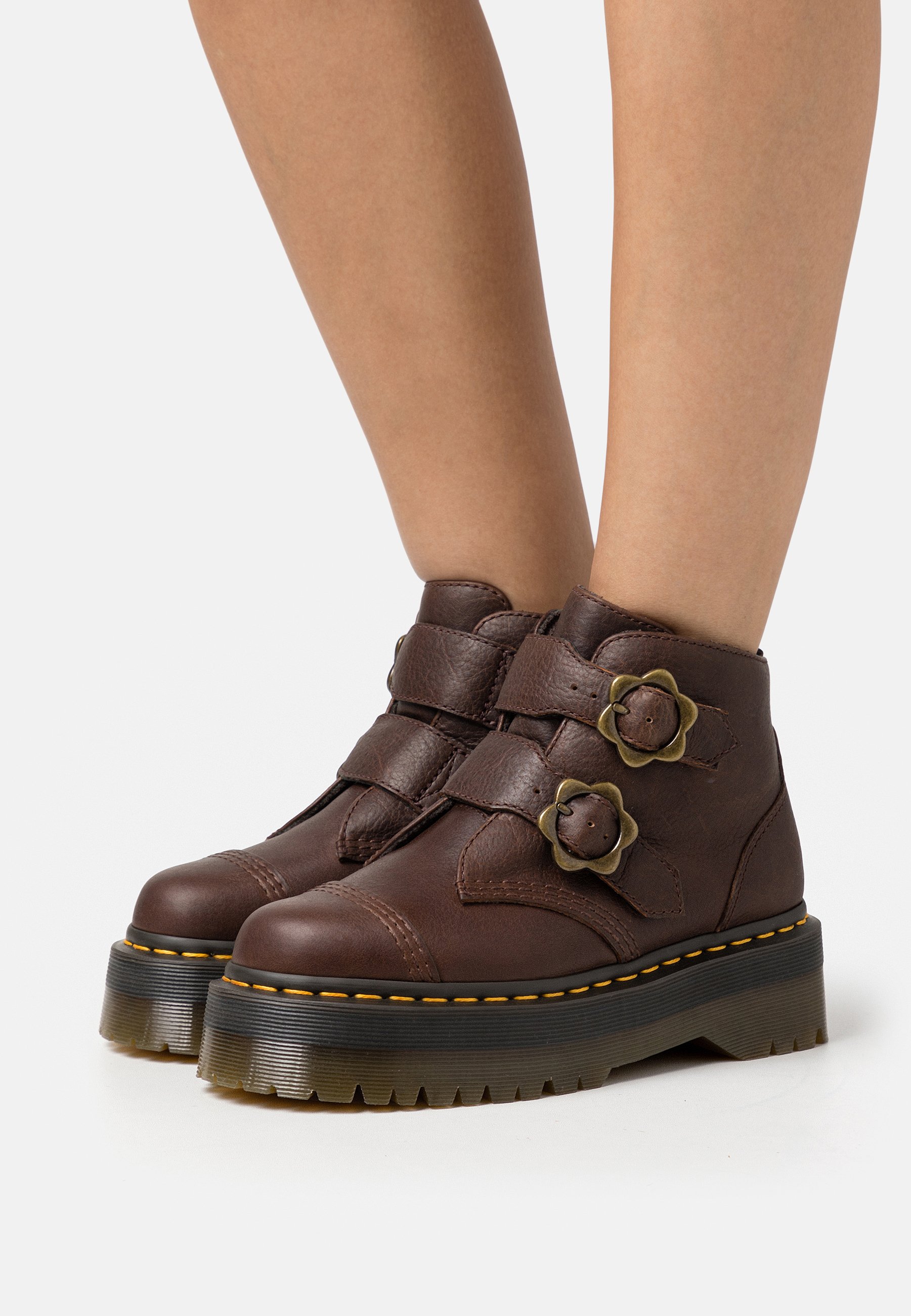 Dr. Martens DEVON FLWR - Platform ankle boots - dark brown