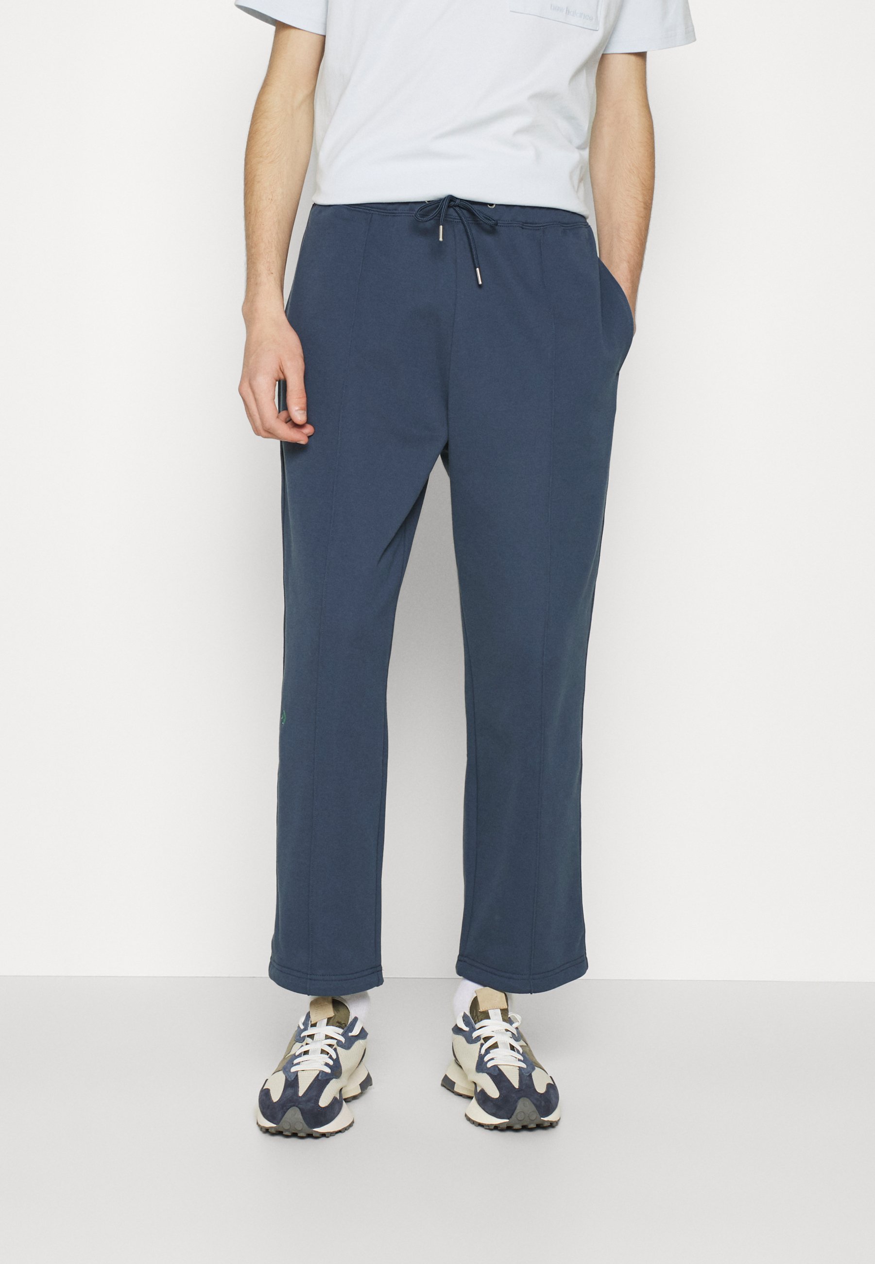 Converse ELEVATED PANELED PANT - Tracksuit bottoms - navy/dark blue