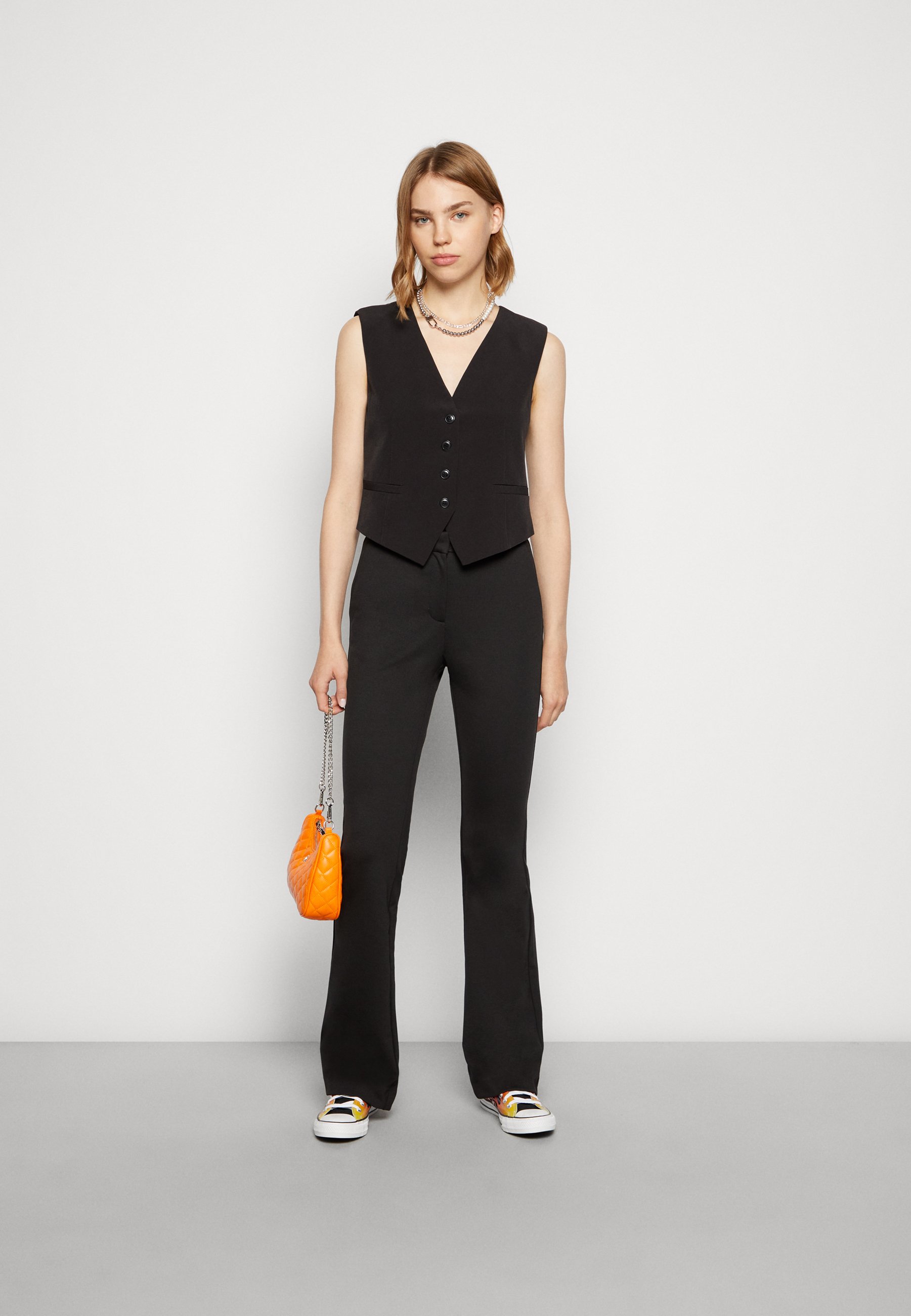 Vero Moda VMLUCCA MR FLARED NOOS - Trousers - black