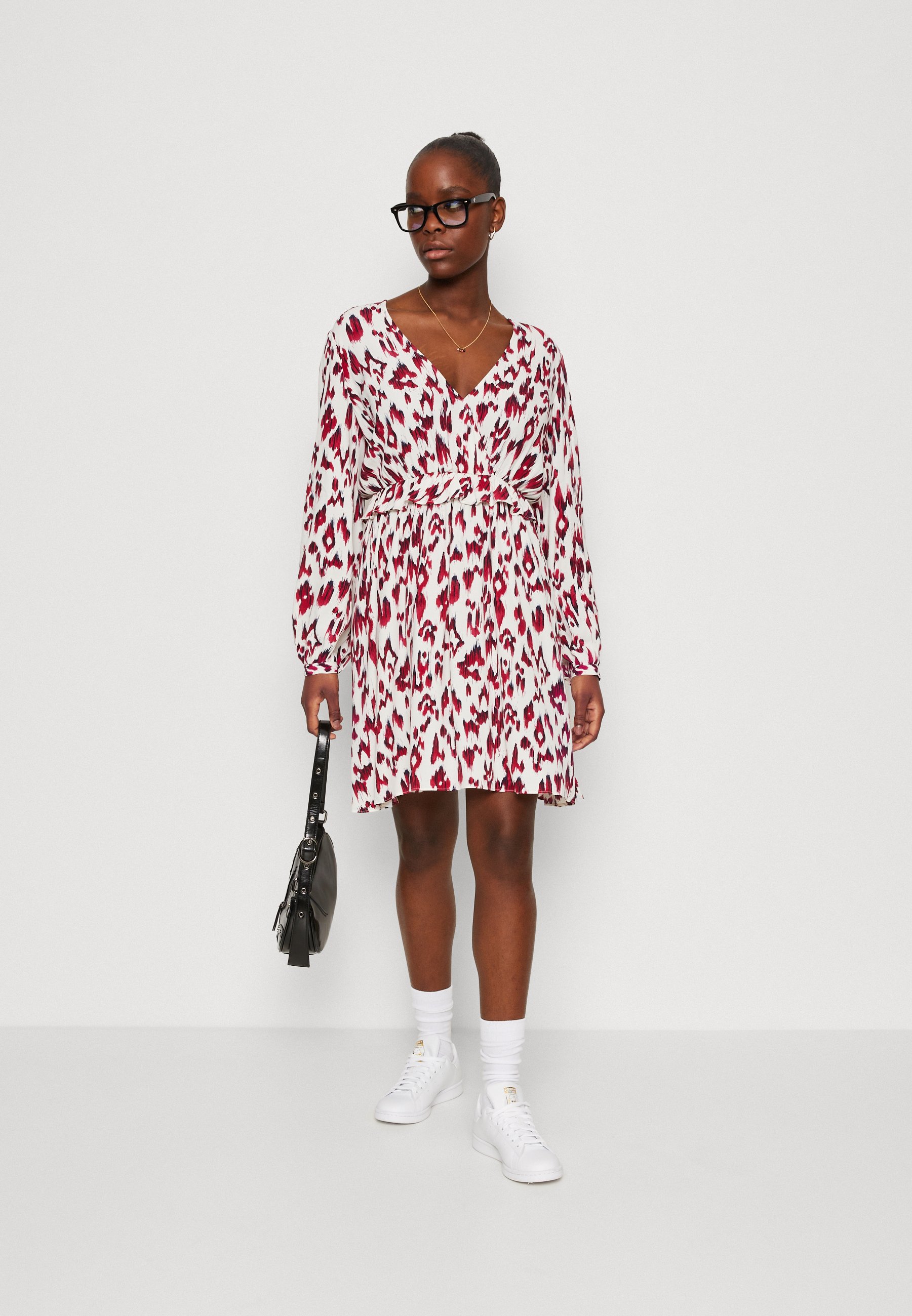 Scotch & Soda WRAPPED SHORT DRESS SET - Day dress - cherry pie/multi-coloured