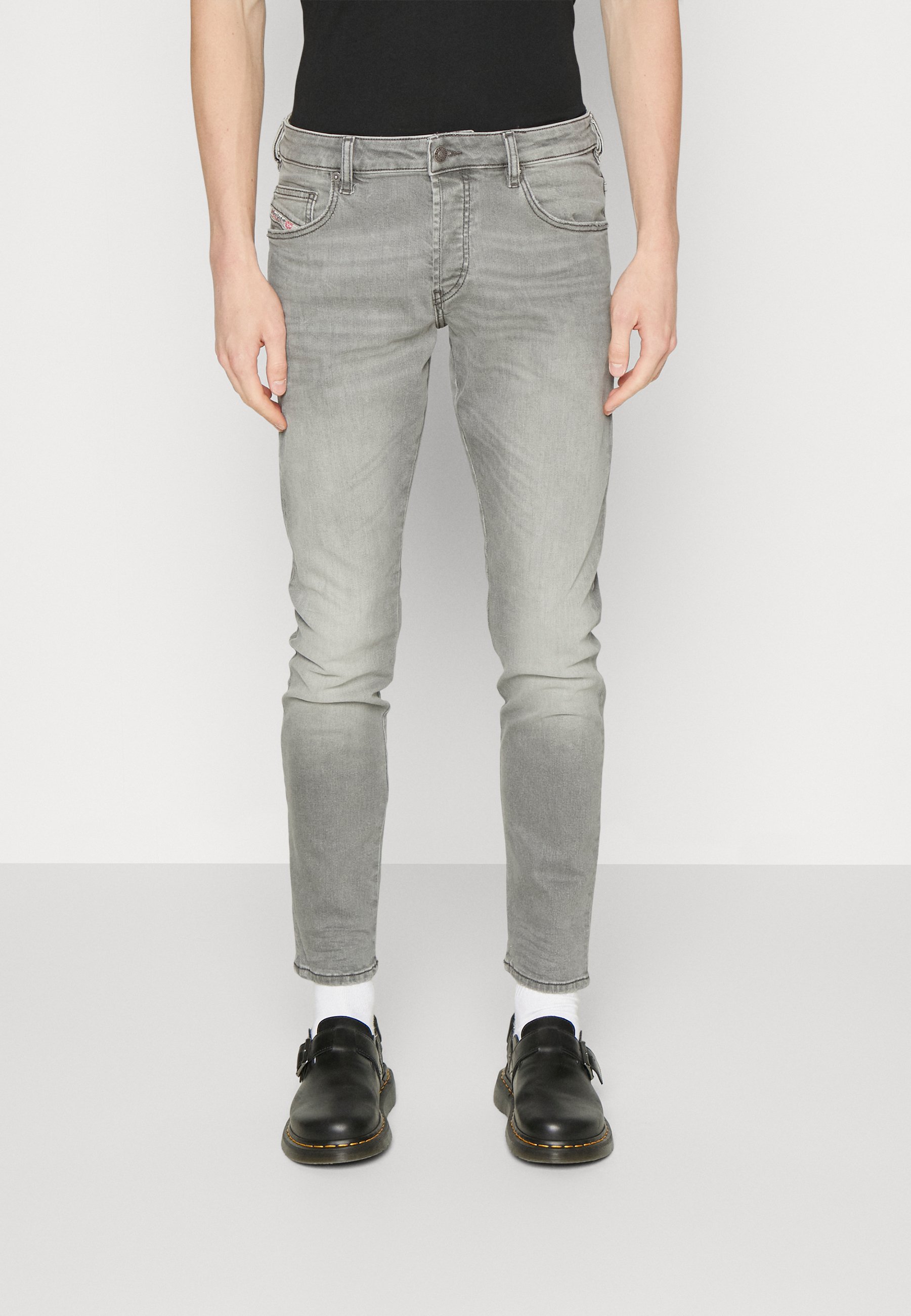 Diesel D-YENNOX - Straight leg jeans - 0ckae02/grey denim