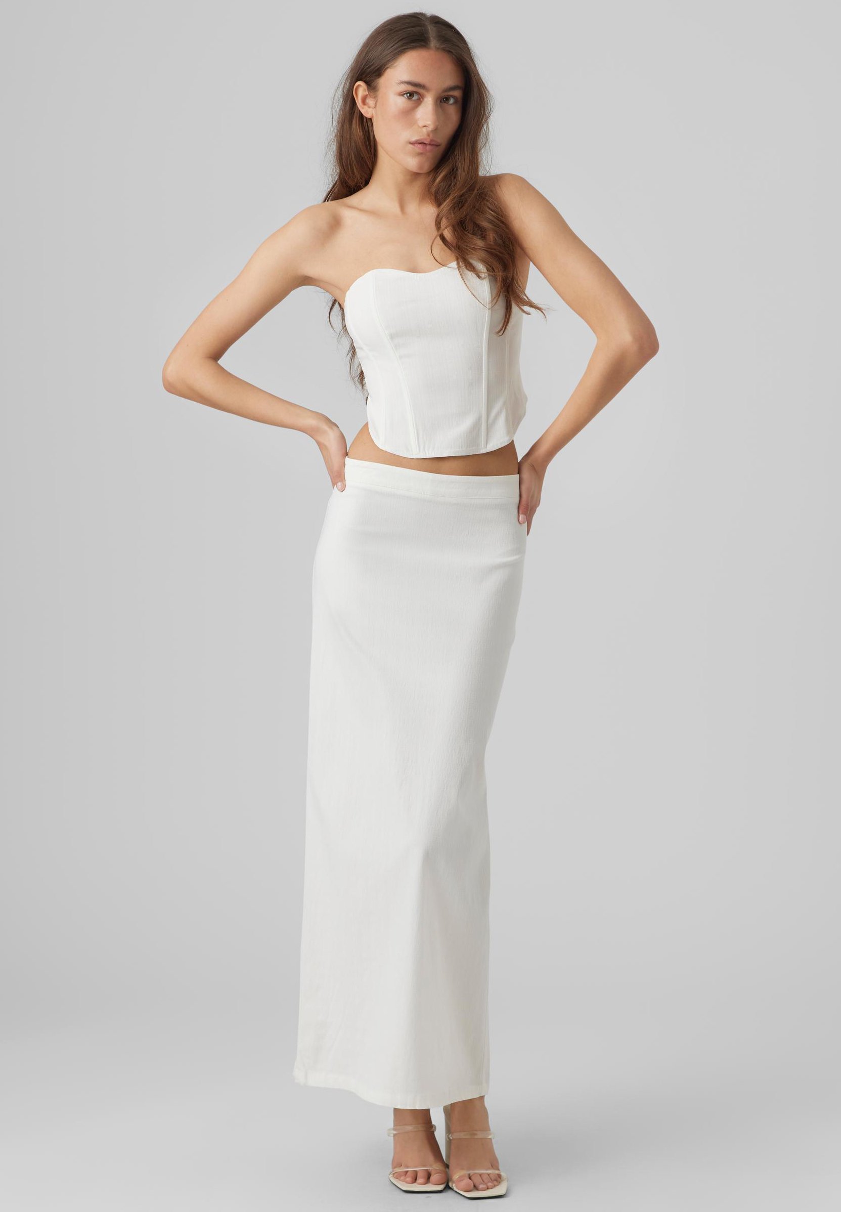 Vero Moda VMMATHILDE SLIM MAXI SKIRT - Maxi skirt - bright white/white