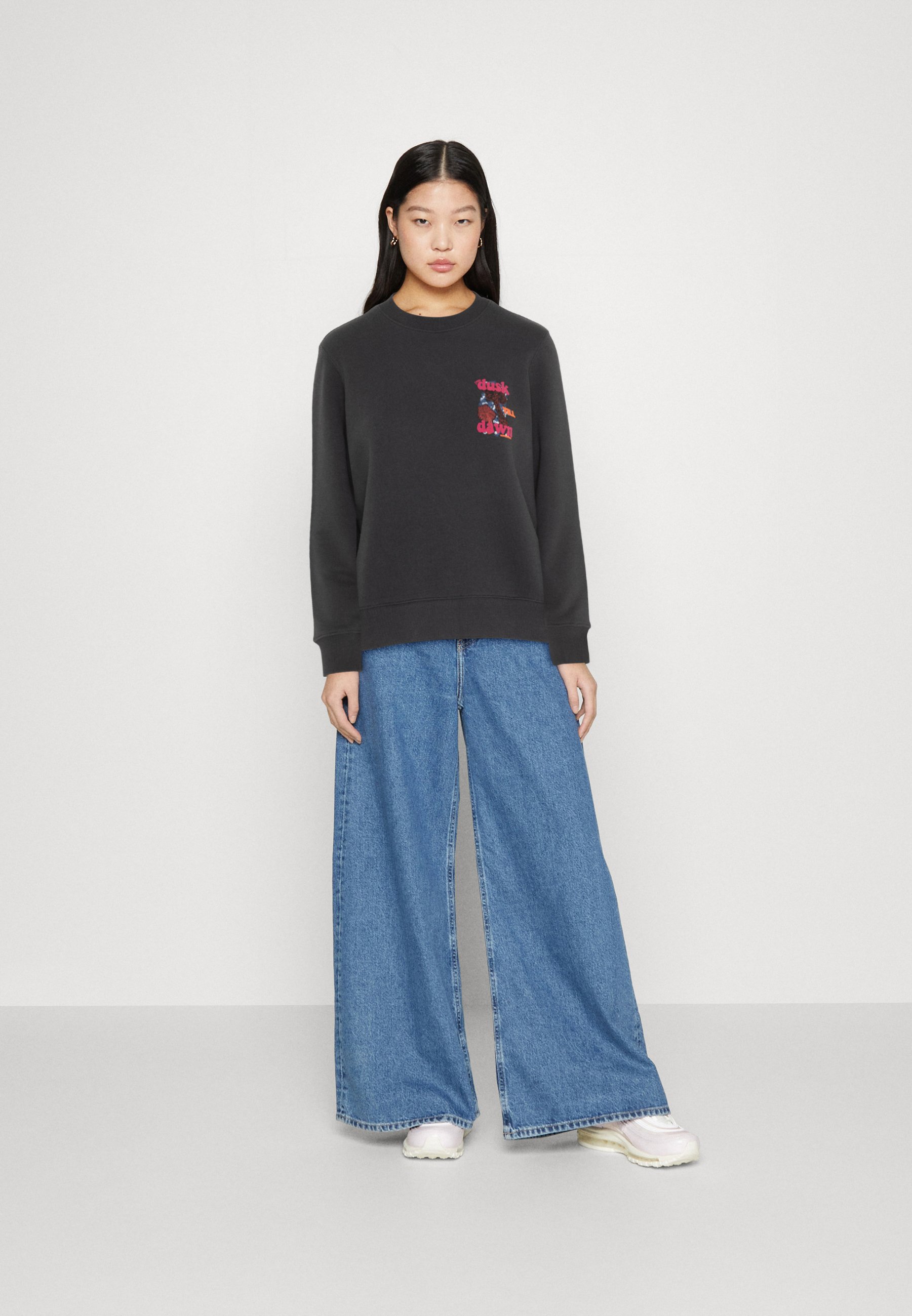 Scotch & Soda GRAPHIC PRINT REGULAR FIT CREW-NECK - Sweatshirt - charcoal/anthracite