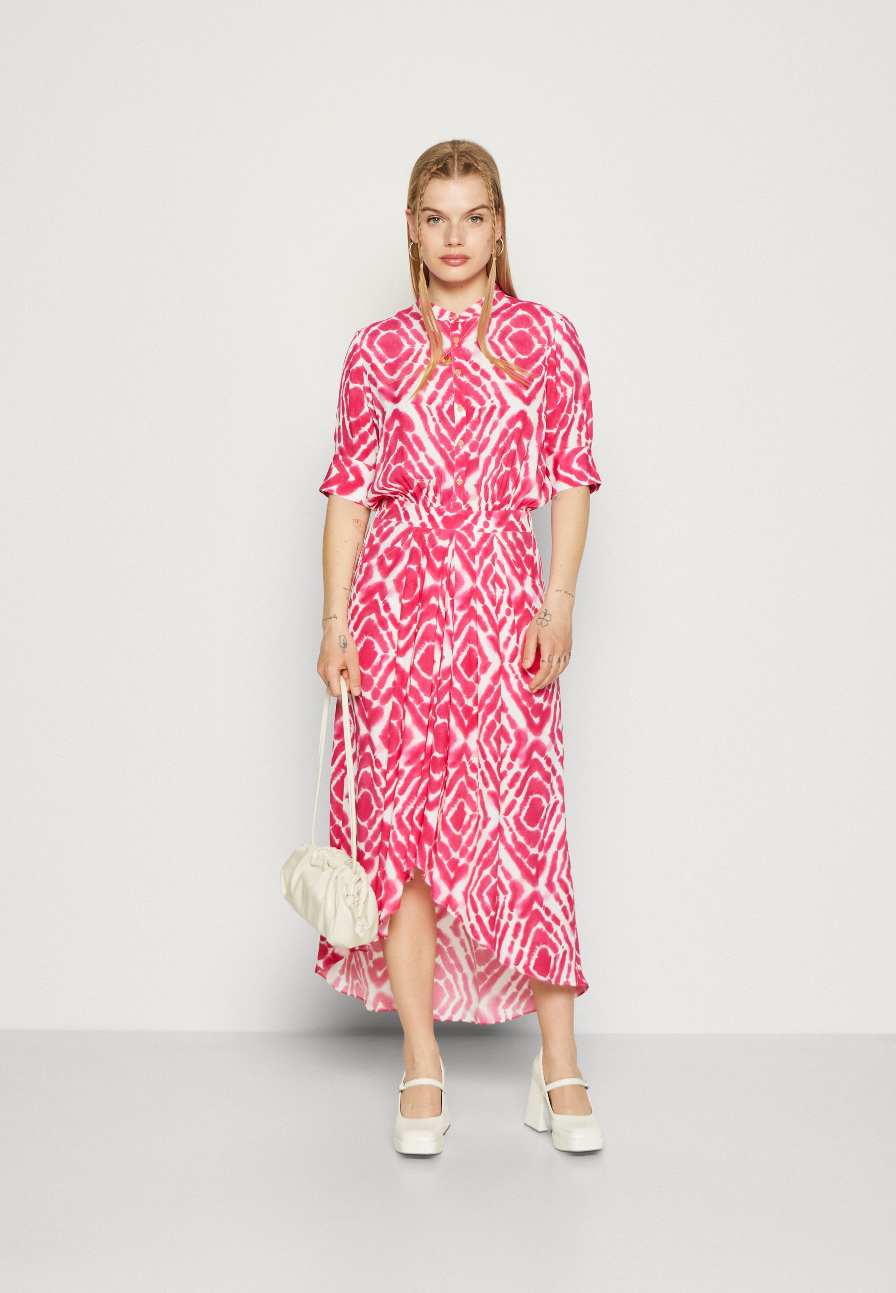 Scotch & Soda MIDI DRESS WITH HIGH LOW HEM - Shirt dress - disco tie dye pop pink/pink