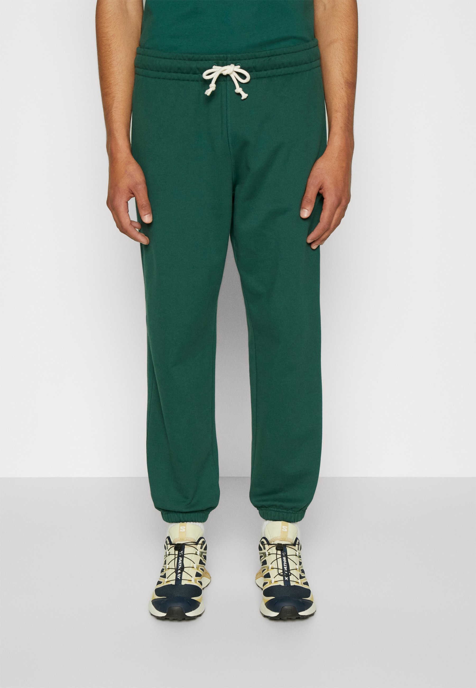 NB ATHLETICS REMASTERED FRENCH TERRY  - Tracksuit bottoms - nightwatch green/dark green