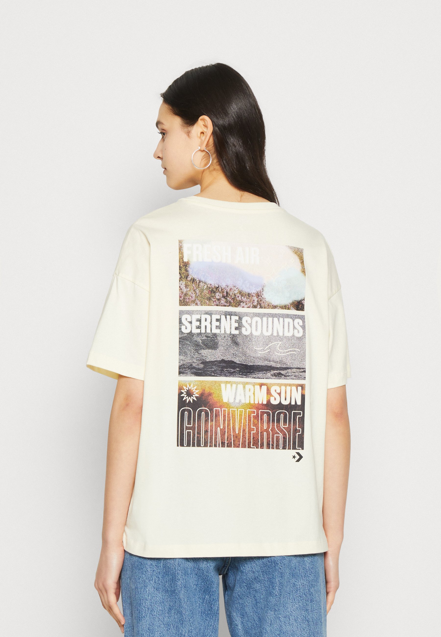Converse COASTAL VIBES - Print T-shirt - moms potato salad/yellow