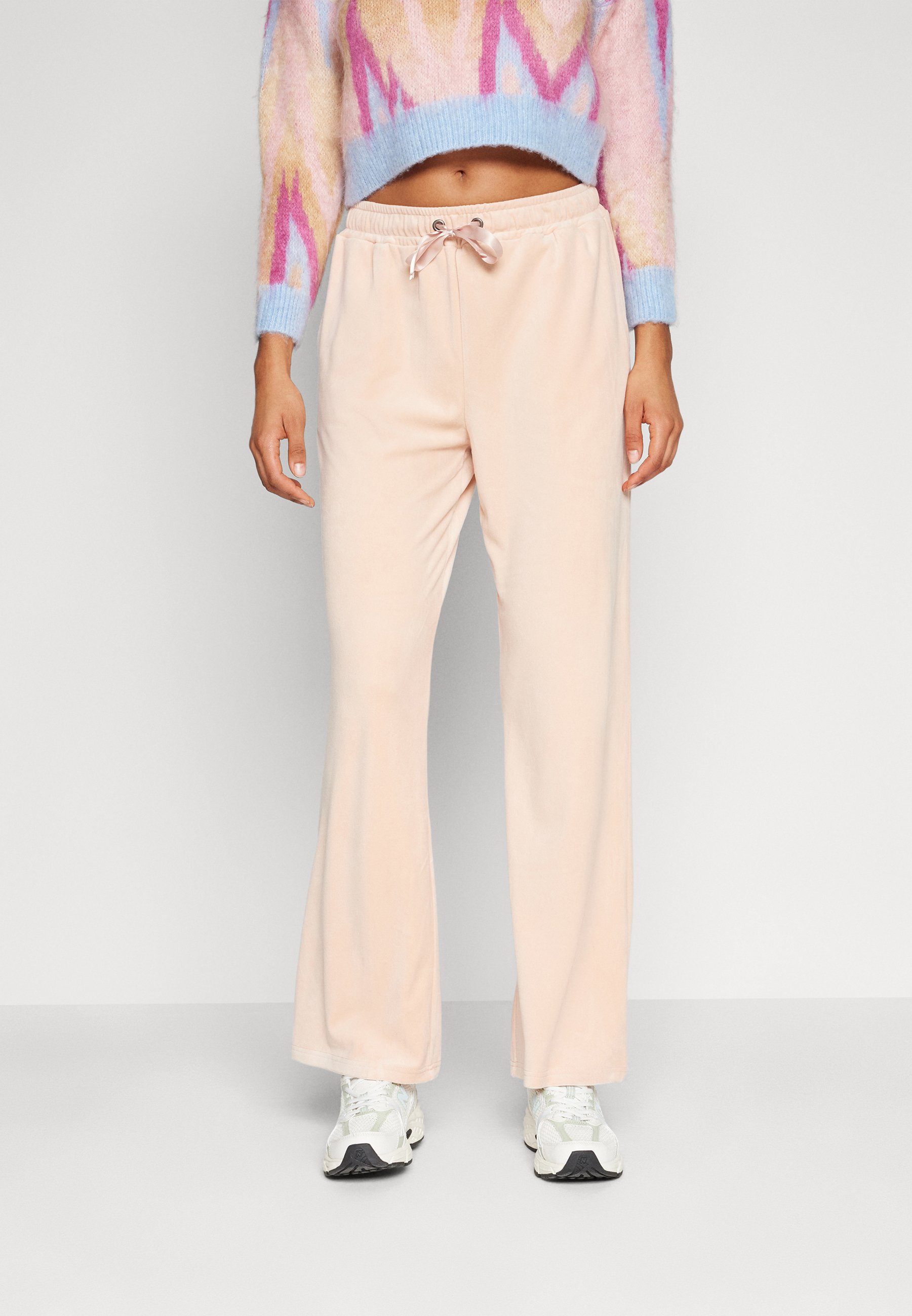 Vero Moda VMATHENA PANT - Tracksuit bottoms - rose dust/light pink