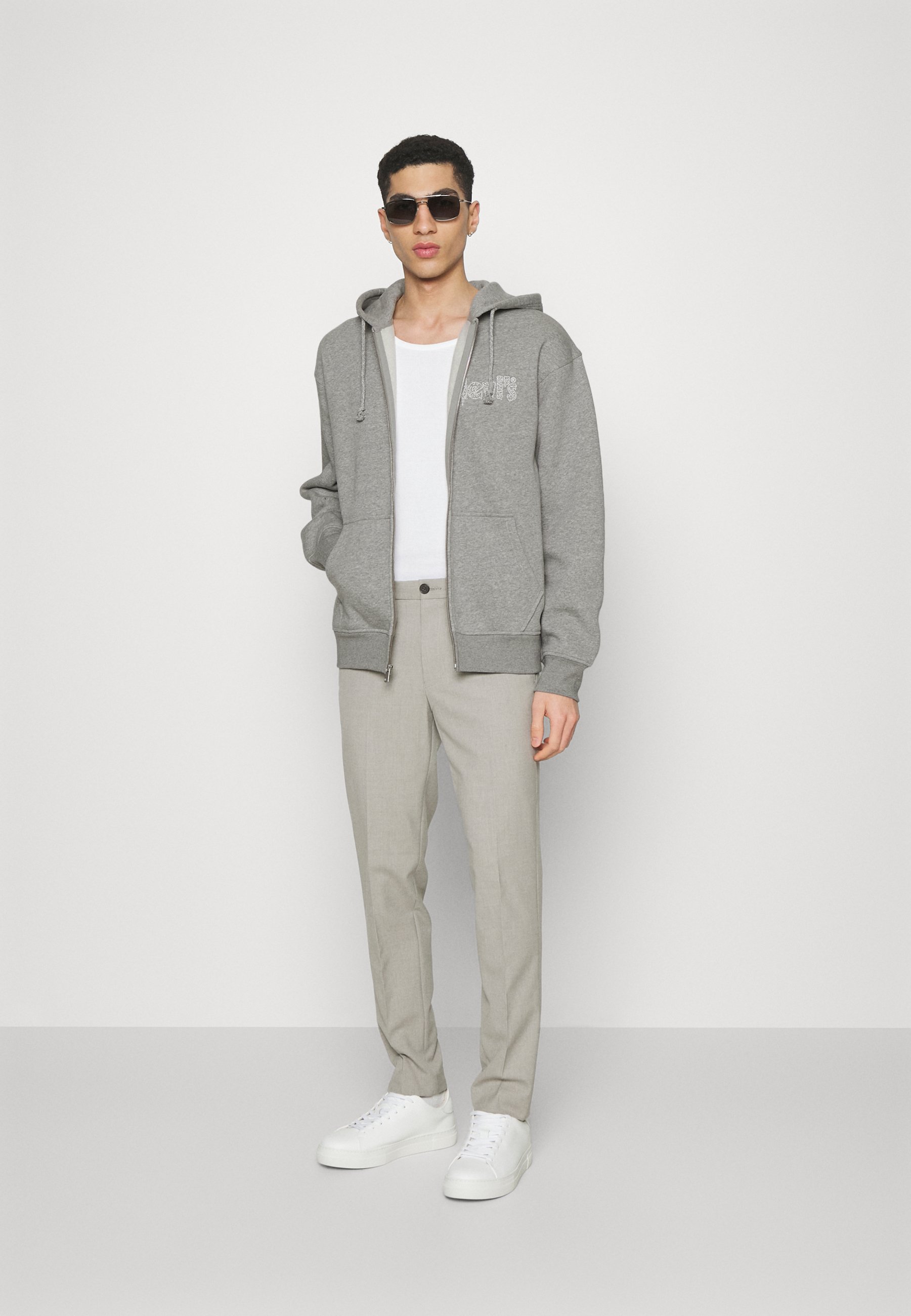 Levi's® RELAXED GRAPHIC ZIPUP - Zip-up sweatshirt - mottled grey