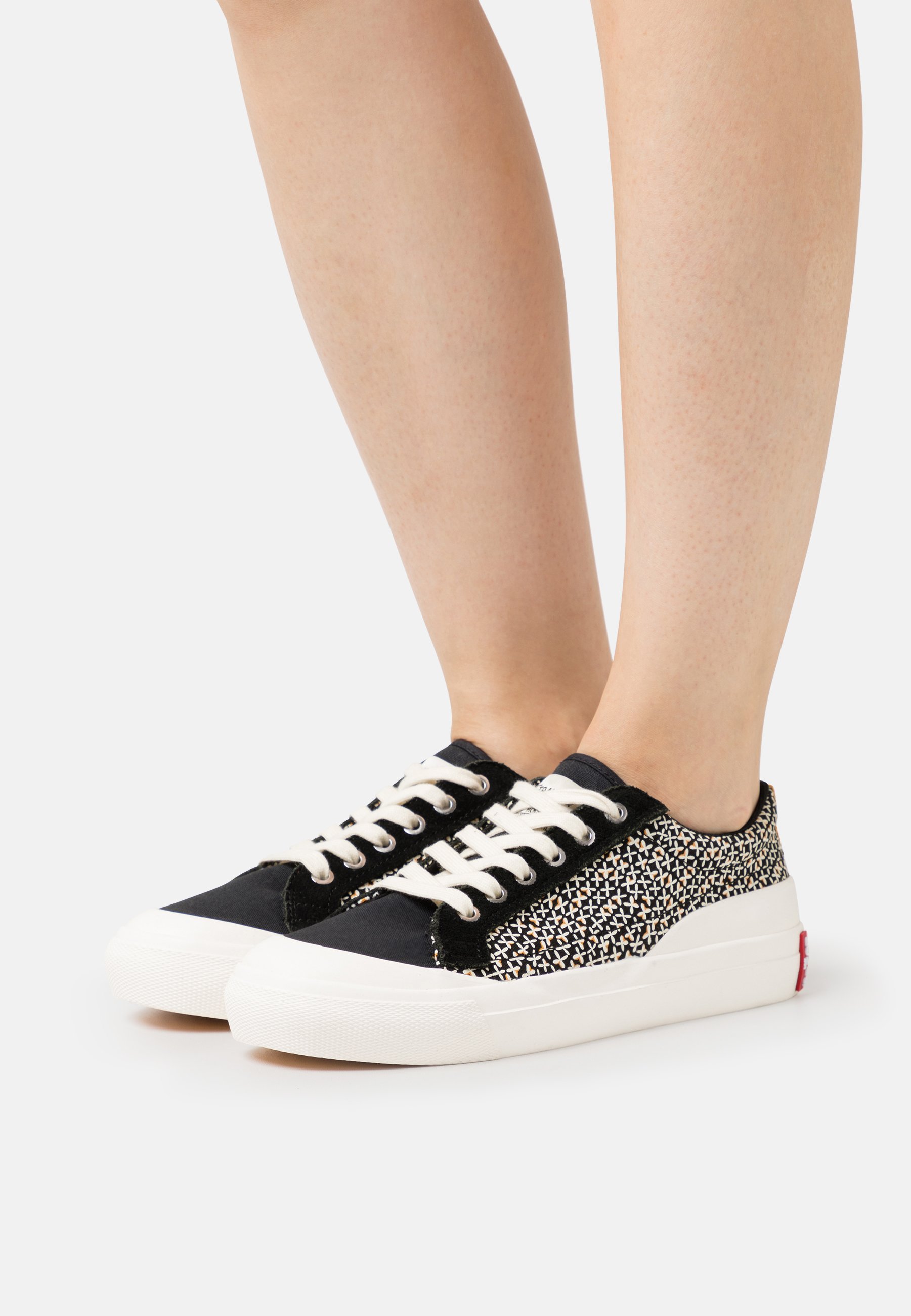 Levi's® LS1 LOW  S - Trainers - regular black/black