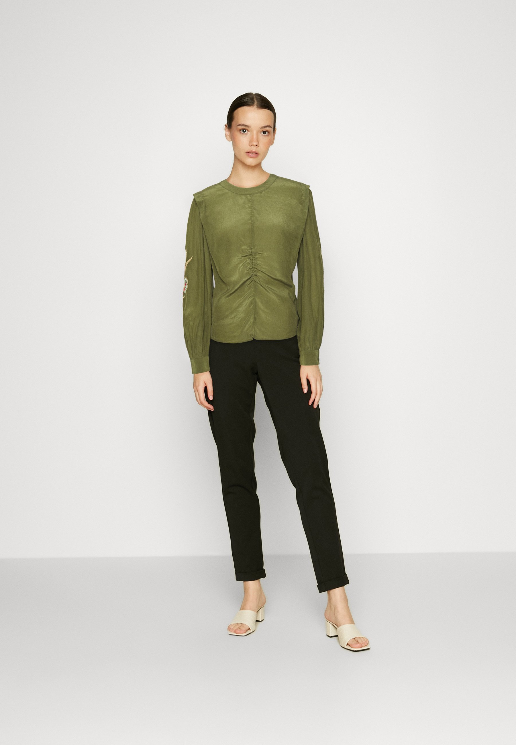 Scotch & Soda RUCHED WAIST BLOUSE WITH EXTENDED SHOULDER - Long sleeved top - army green/green