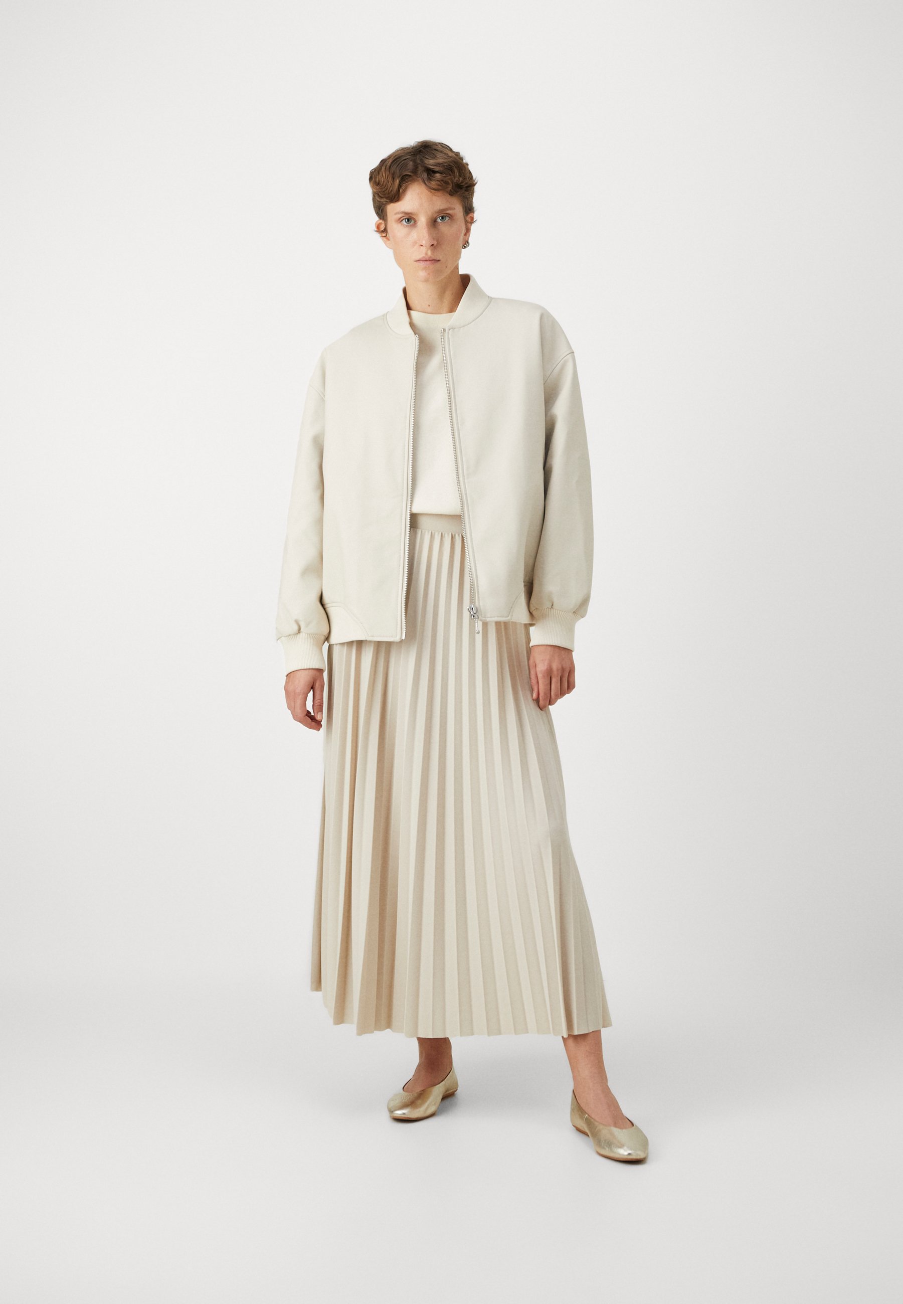ONLY ONLNEWMELISA PLISSE SKIRT - Pleated skirt - pumice stone/beige