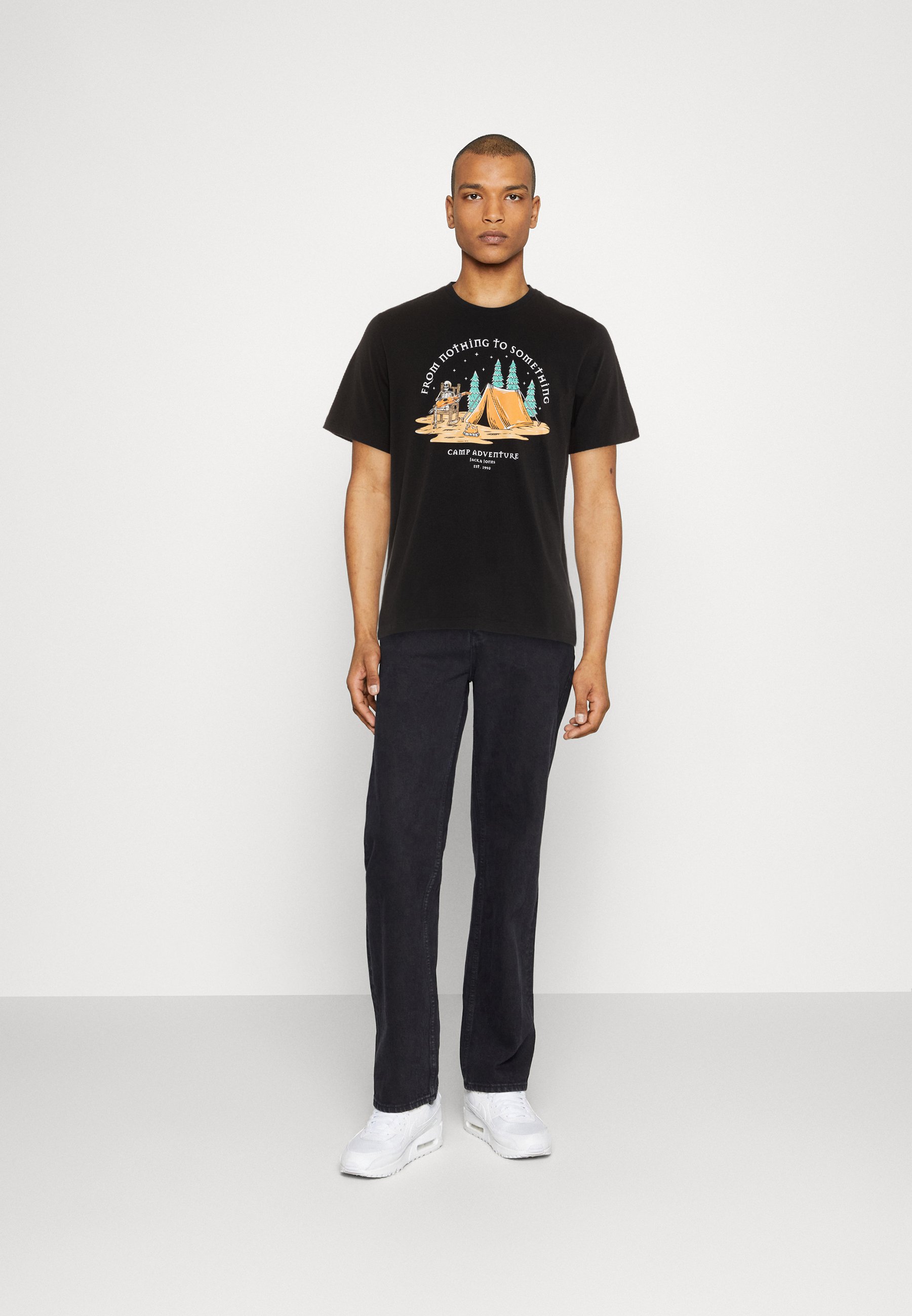 Jack &Jones JJHIKER TEE CREW NECK - Print T-shirt - black