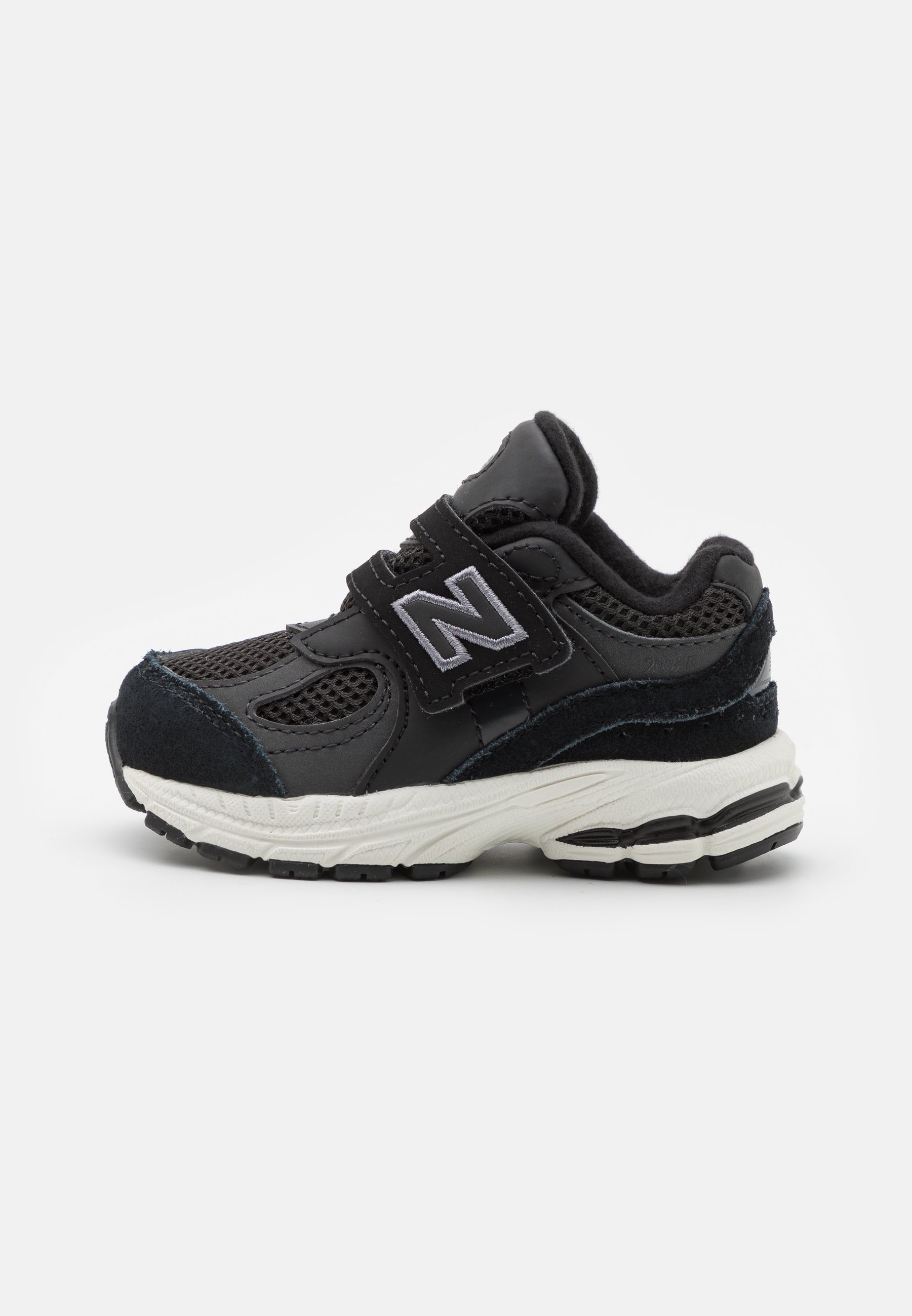 NB IV2002 UNISEX - Trainers - black